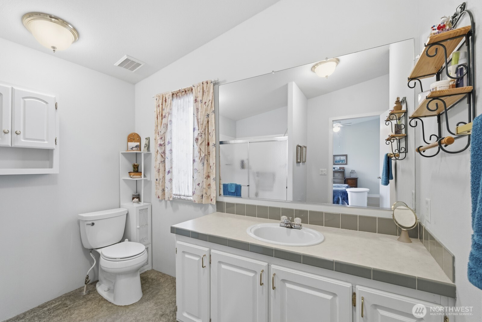 5101 E Grey Sea Eagle Lane SW