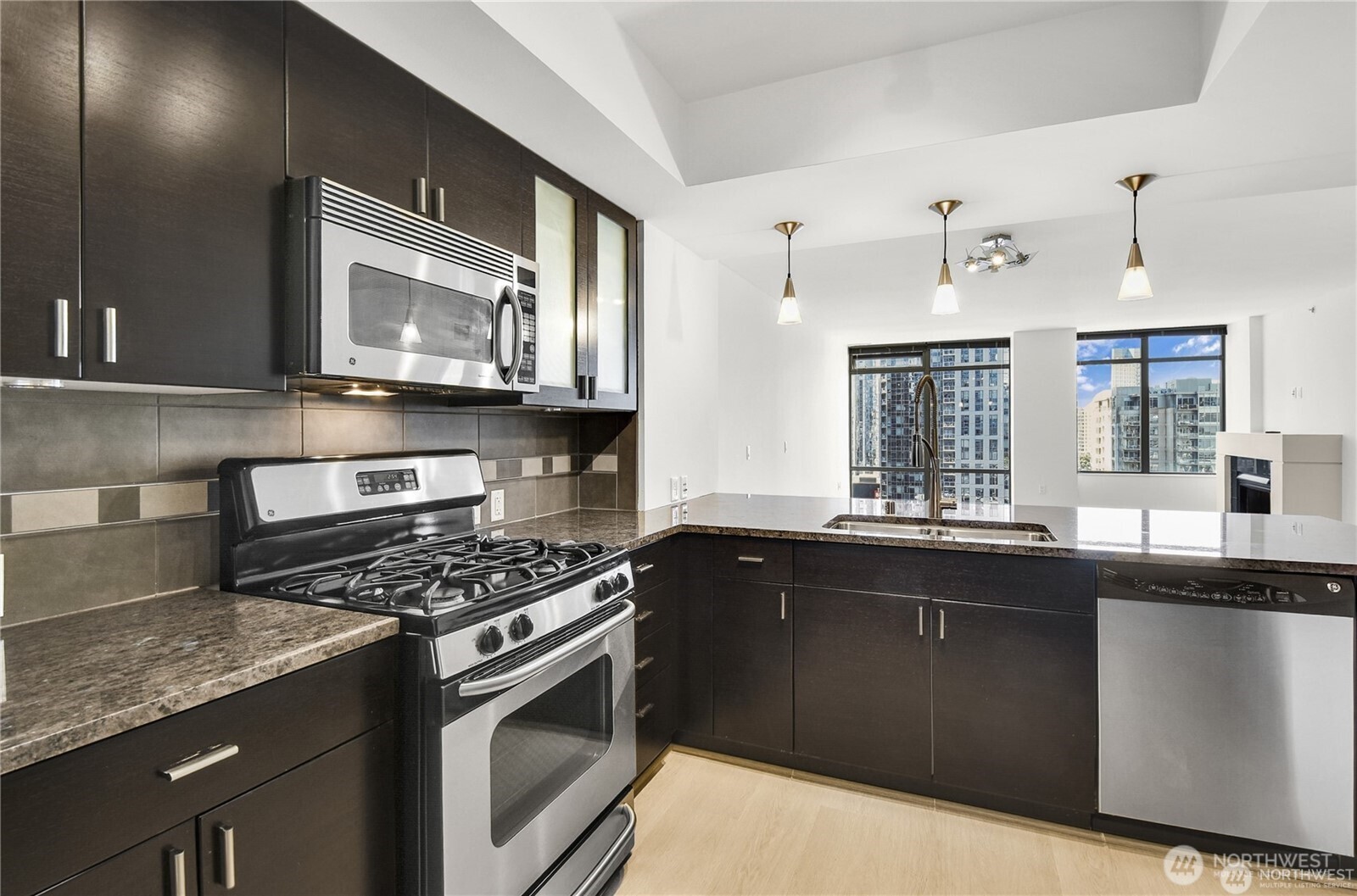 819 Virginia Street Unit: 1101