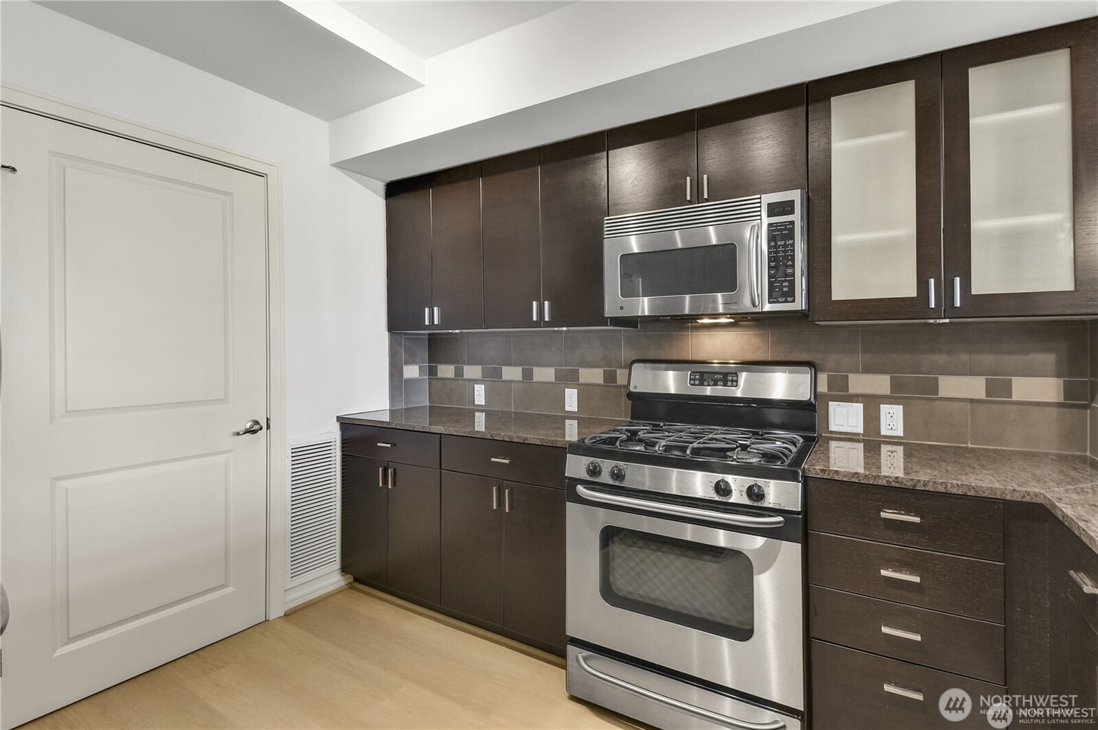 819 Virginia Street Unit: 1101