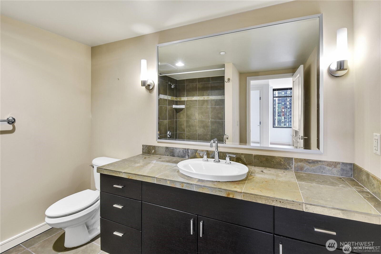 819 Virginia Street Unit: 1101