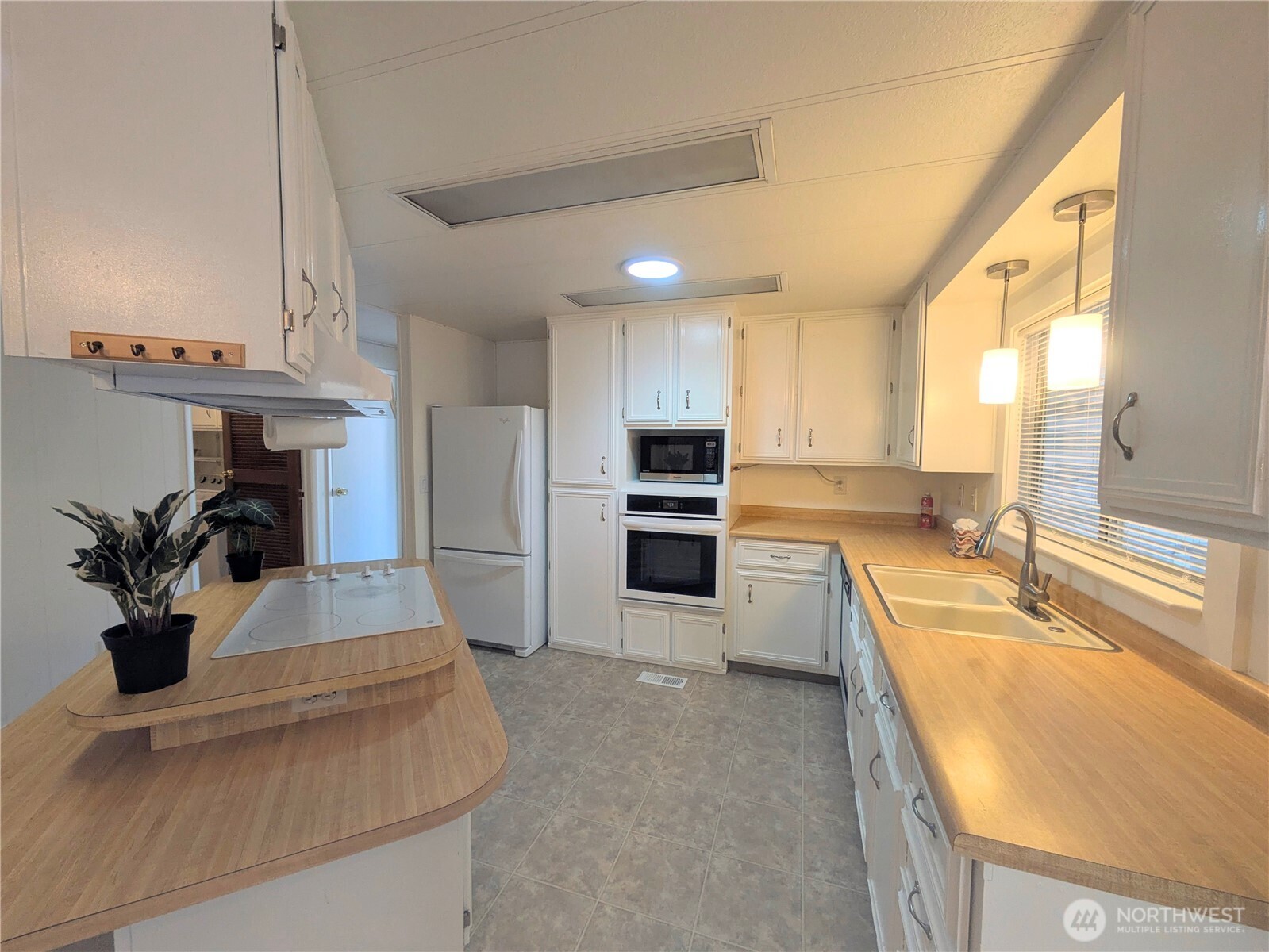 201 Union Avenue SE Unit: 217