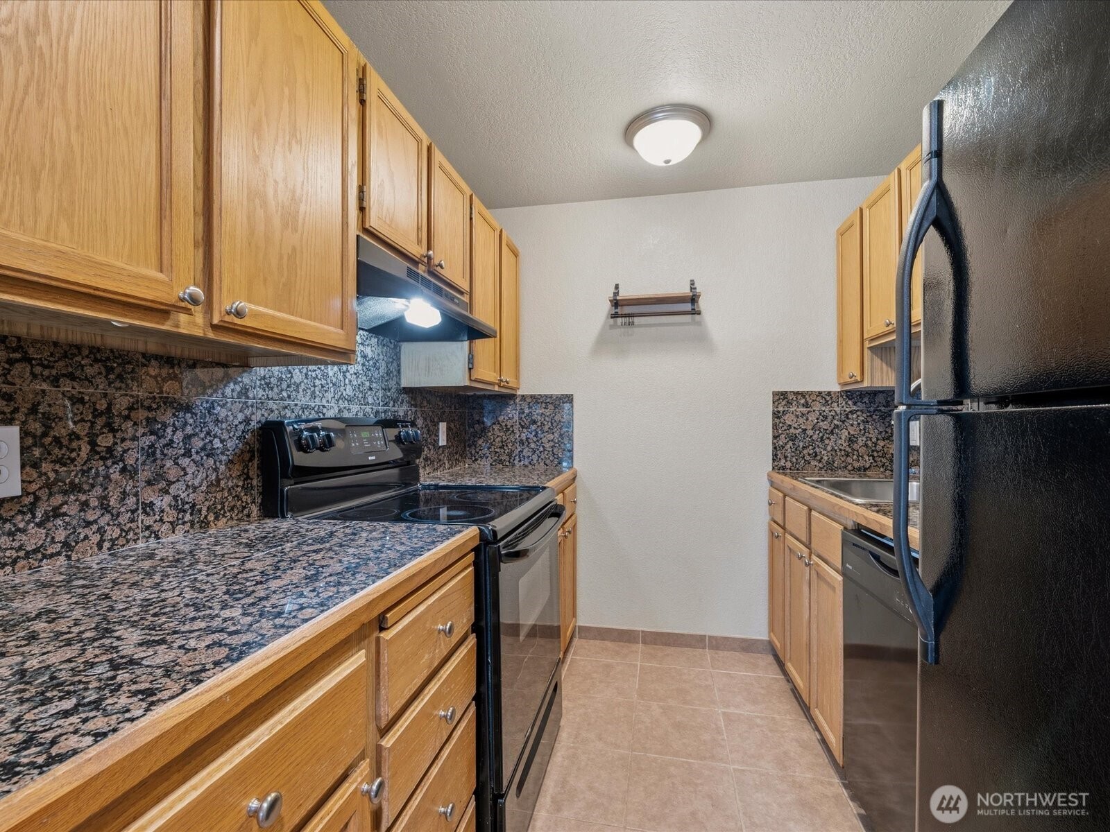 14344 N Stone Avenue Unit: 32