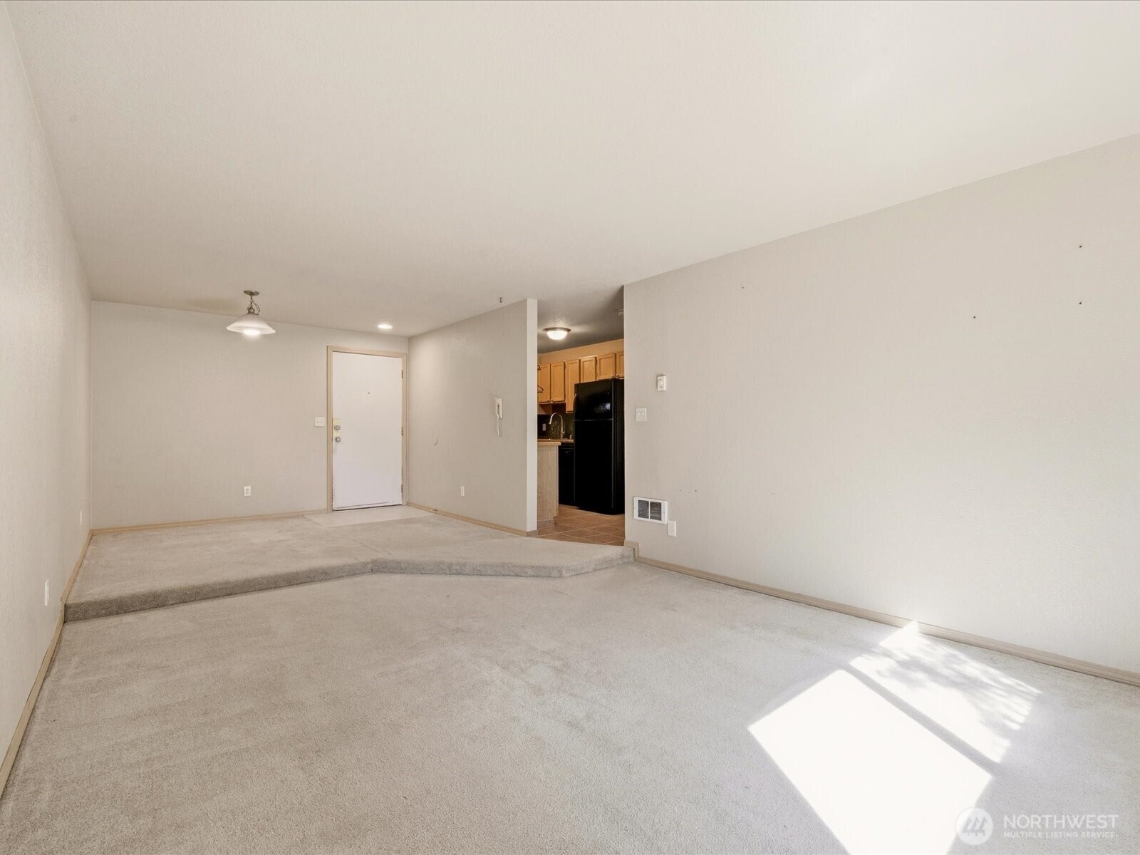14344 N Stone Avenue Unit: 32