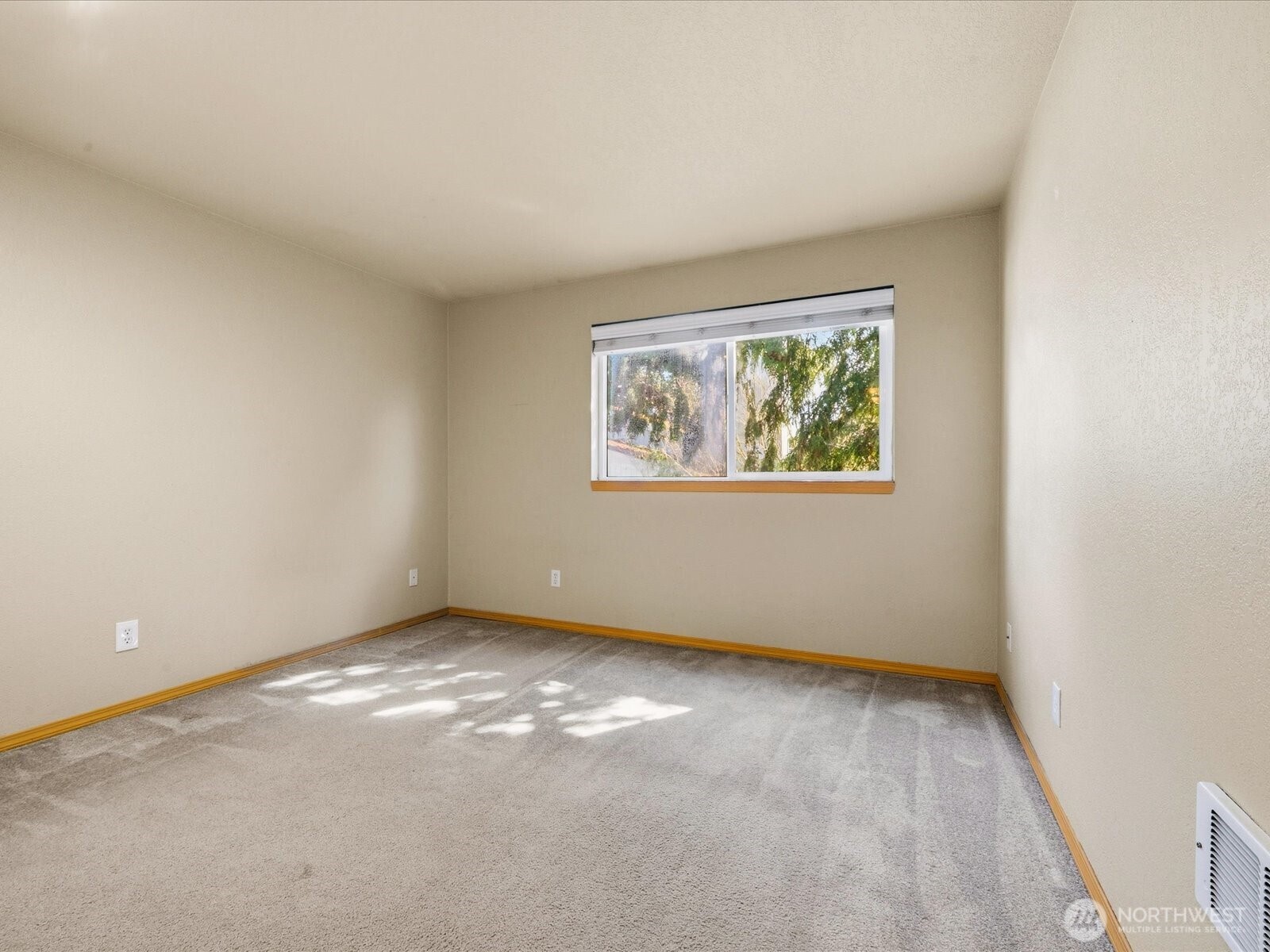 14344 N Stone Avenue Unit: 32