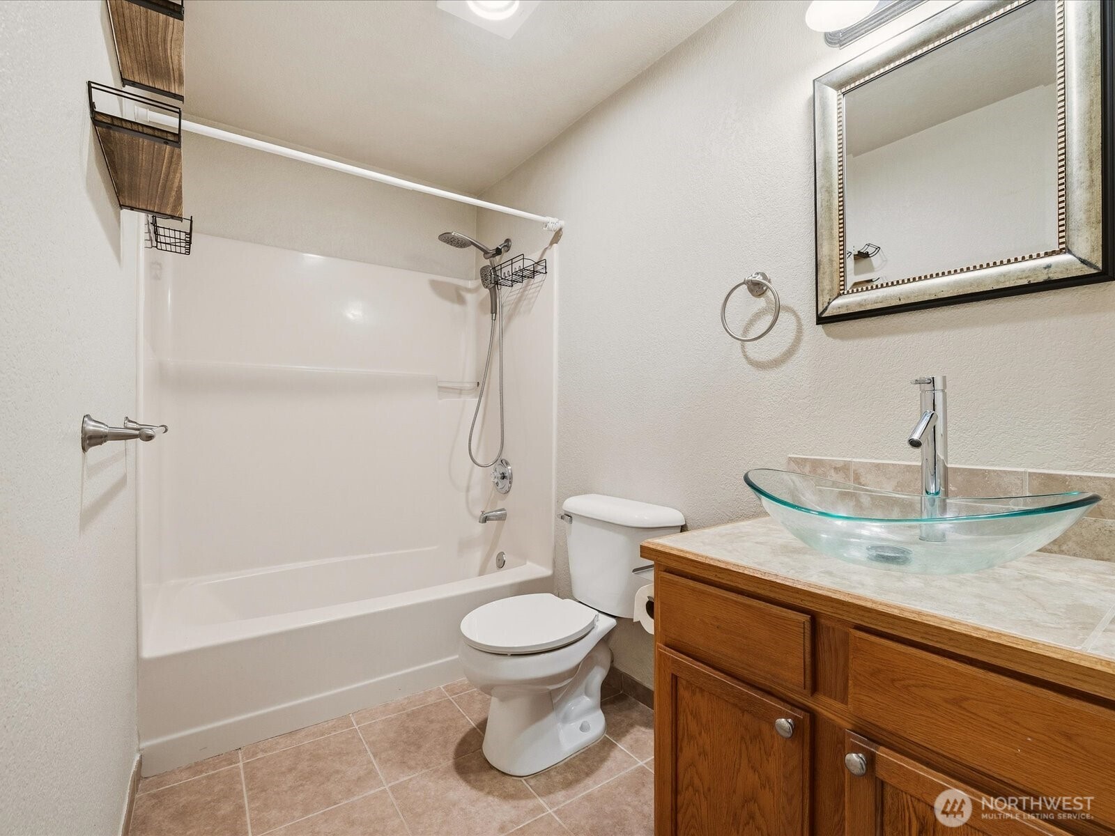 14344 N Stone Avenue Unit: 32