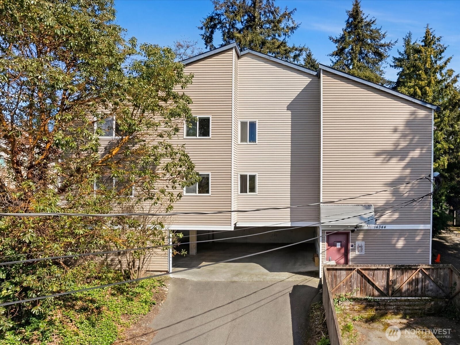 14344 N Stone Avenue Unit: 32