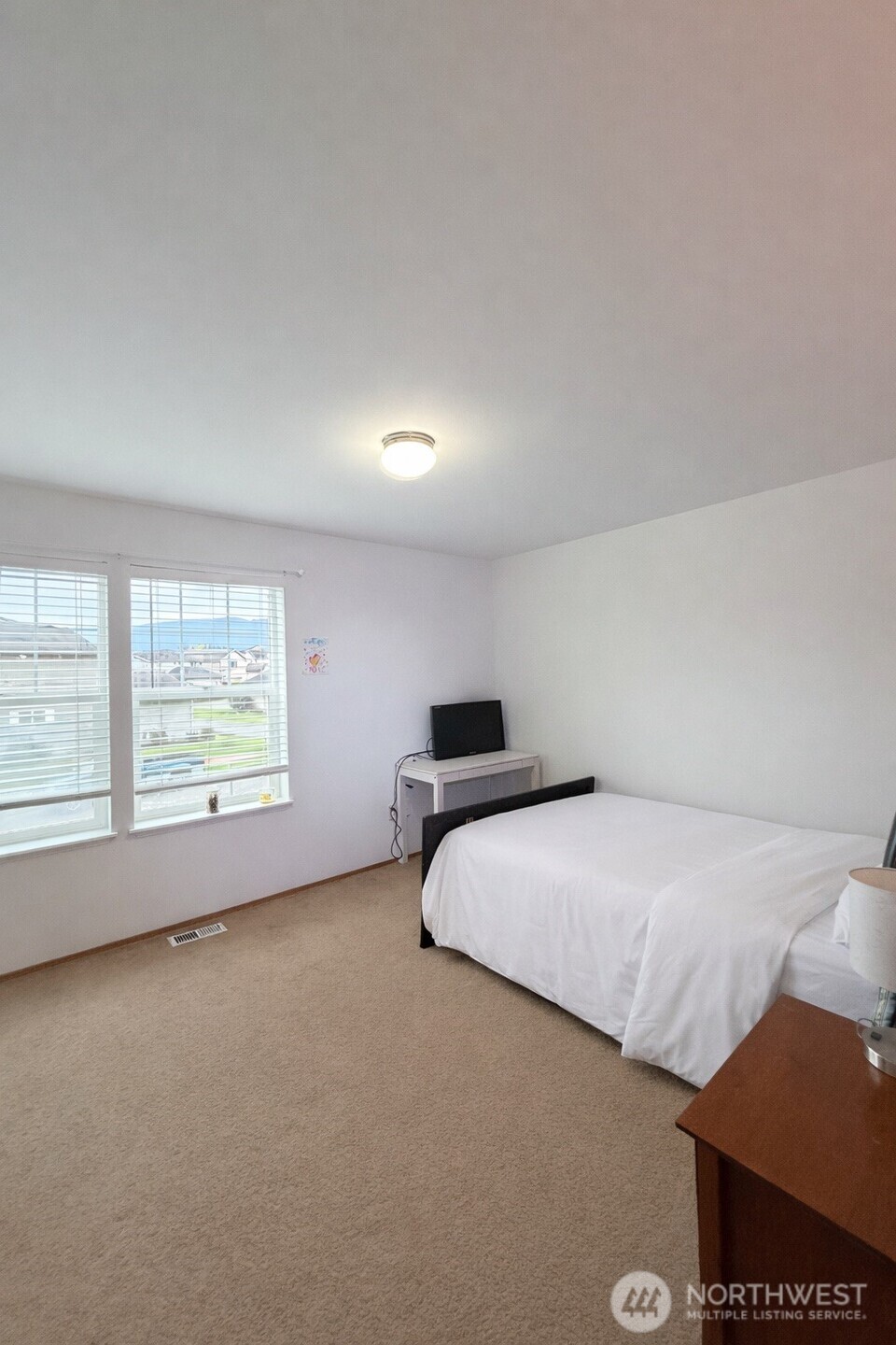615 Monarch Boulevard