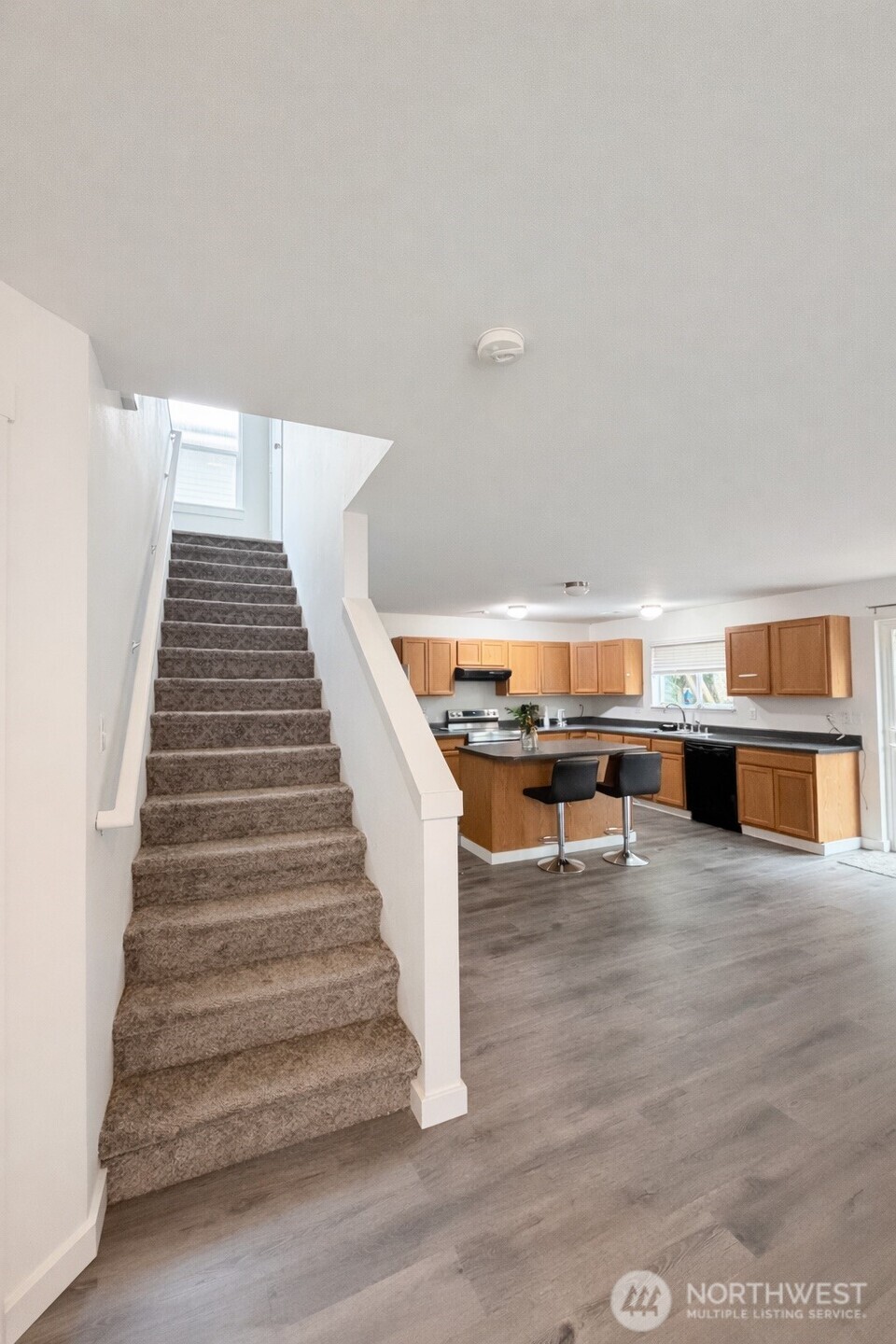 615 Monarch Boulevard