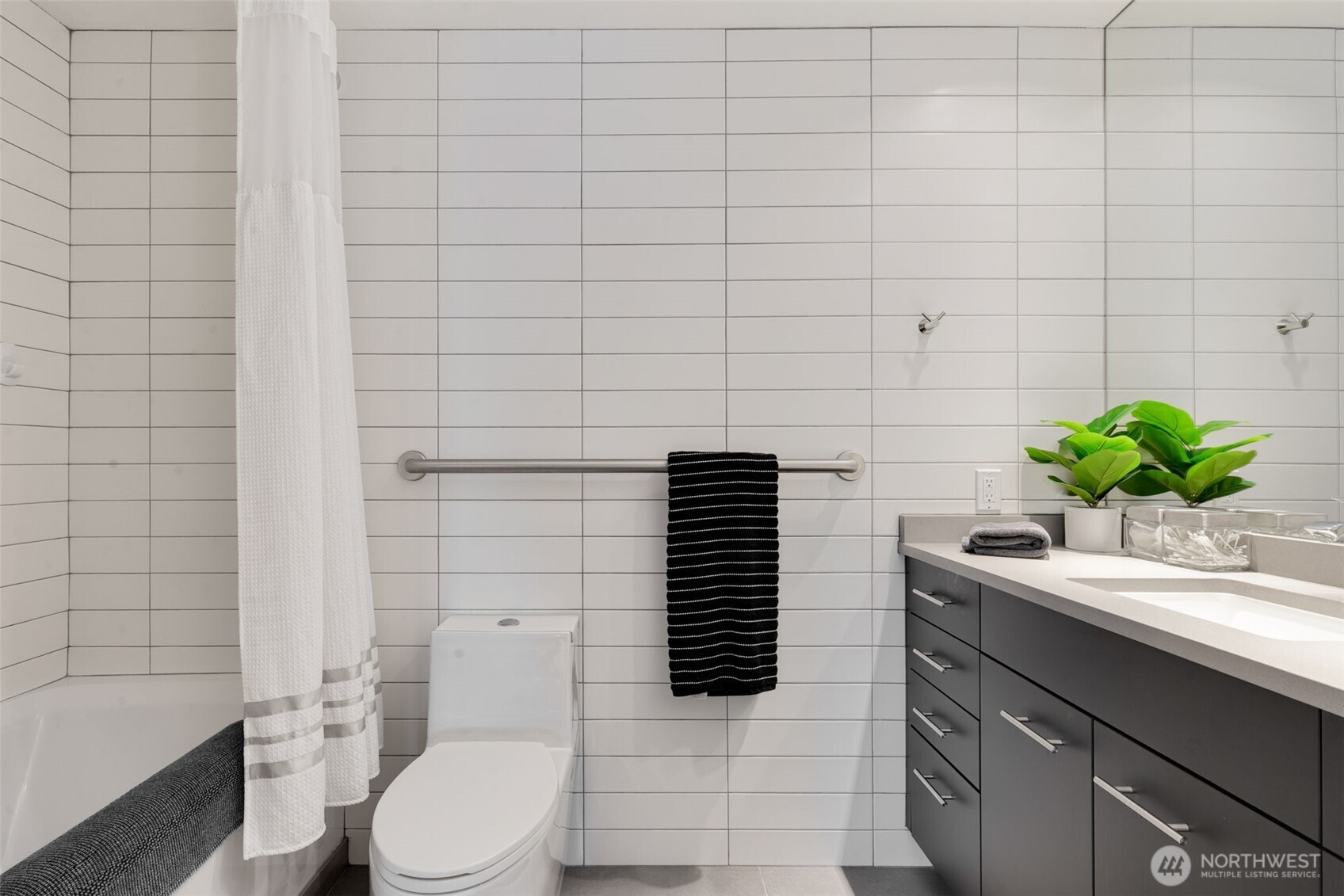 98 Union Street Unit: 206