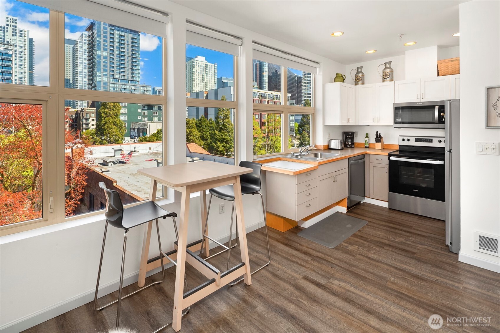 2324 1st Avenue Unit: 414