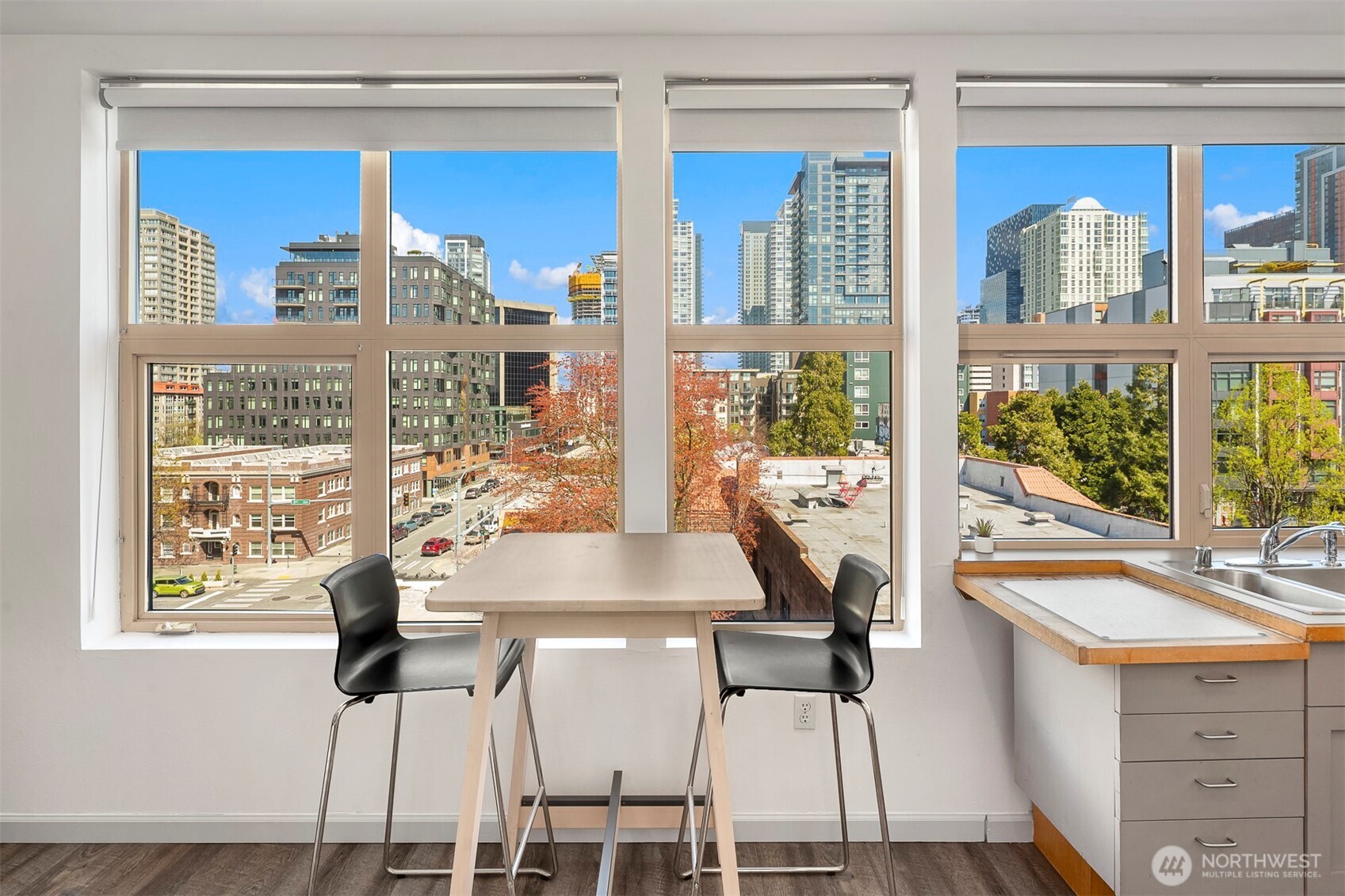 2324 1st Avenue Unit: 414