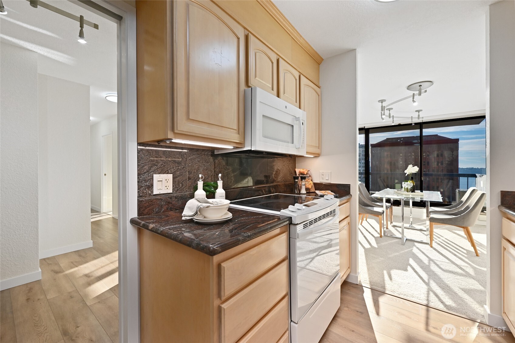 2100 3rd Avenue Unit: 1502