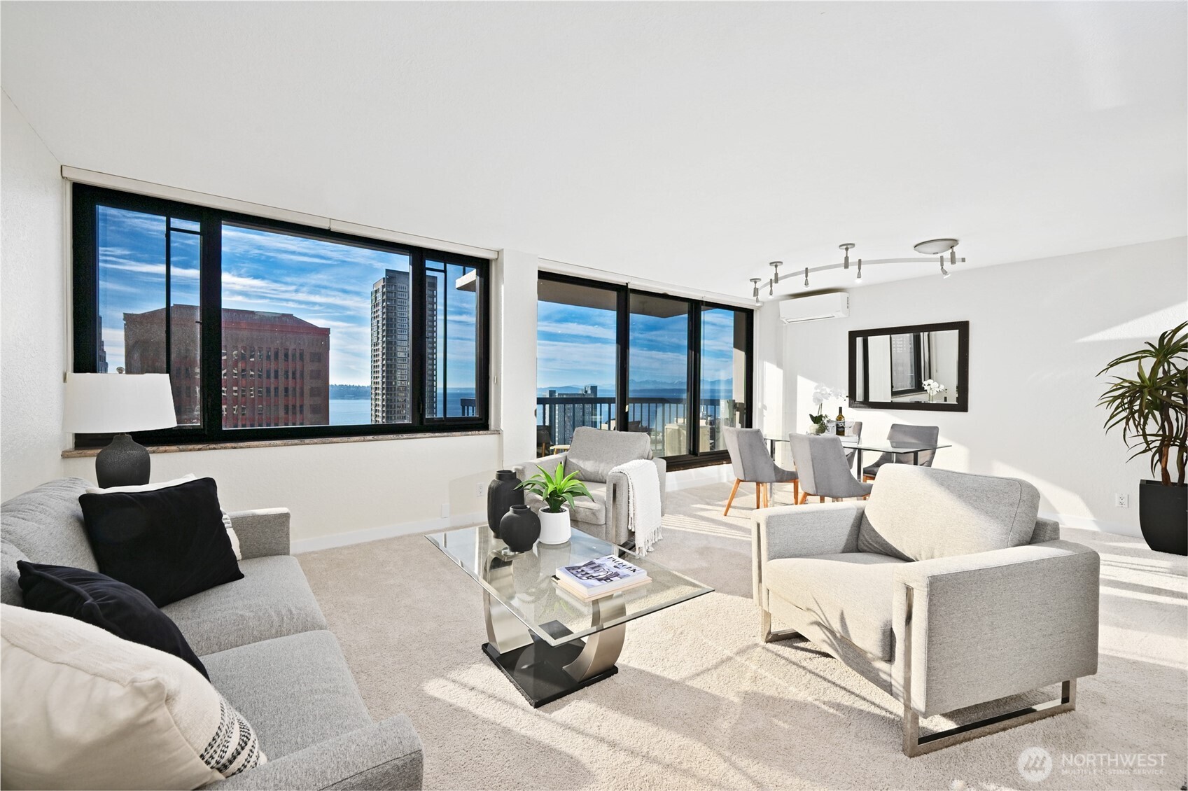 2100 3rd Avenue Unit: 1502