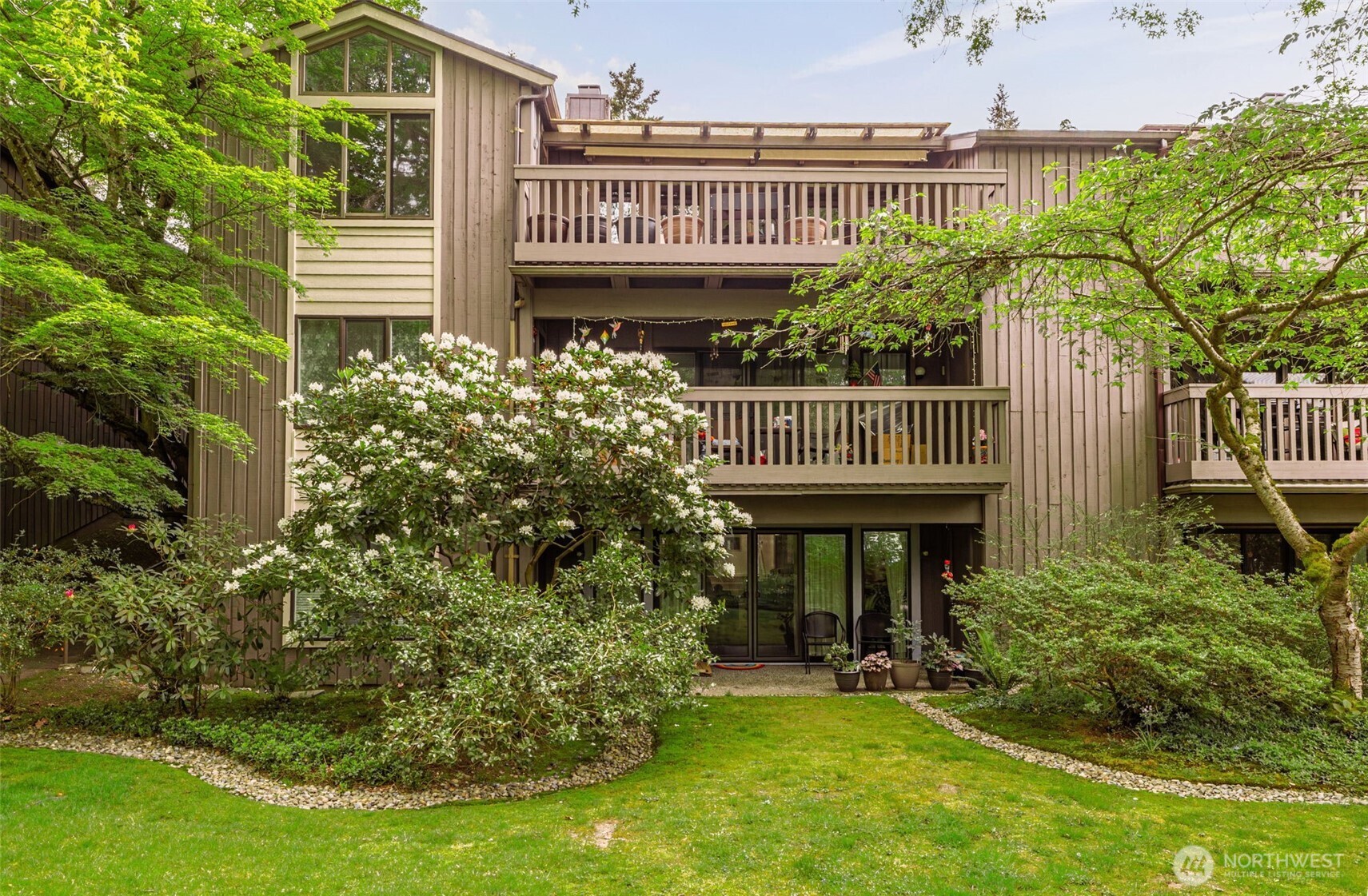 1542 NE 140th Street Unit: E6