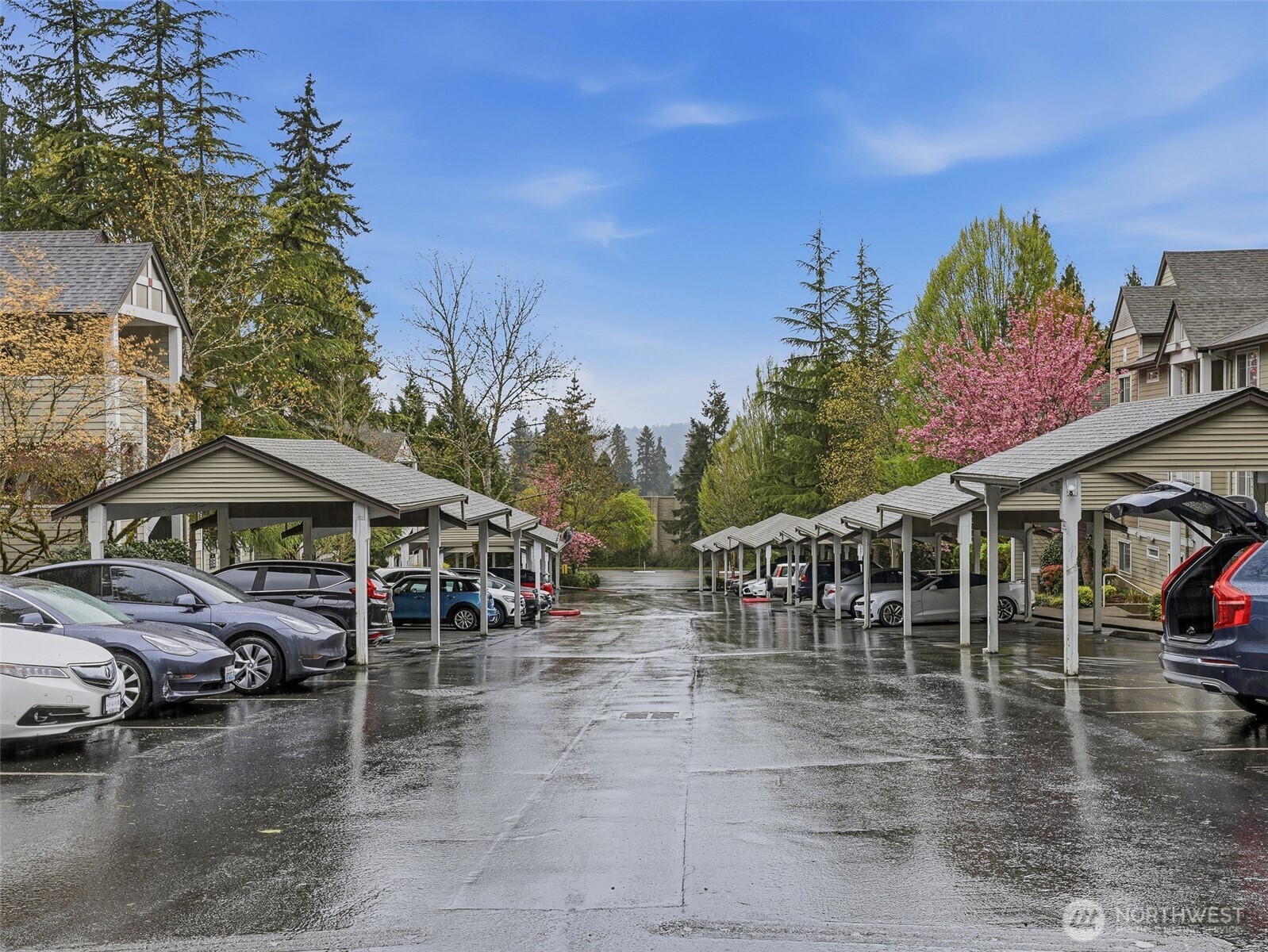 18501 SE Newport Way Unit: H136