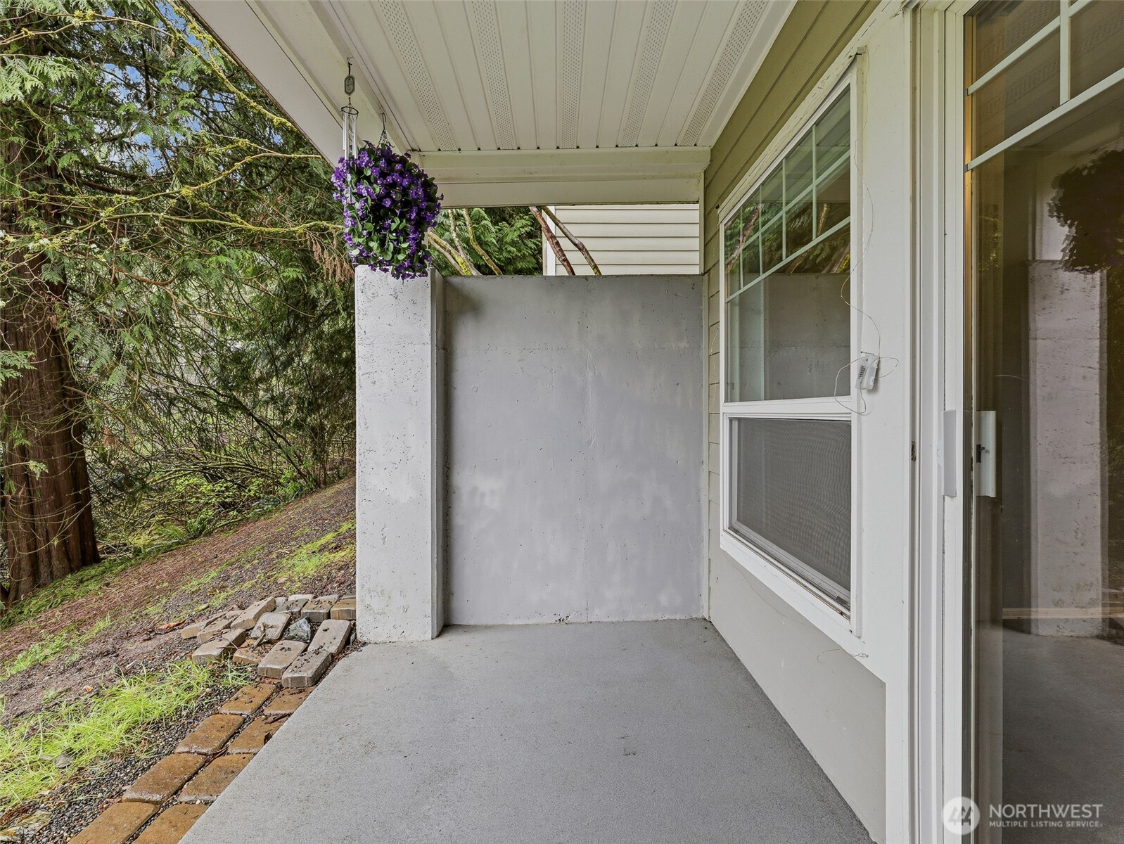 18501 SE Newport Way Unit: H136