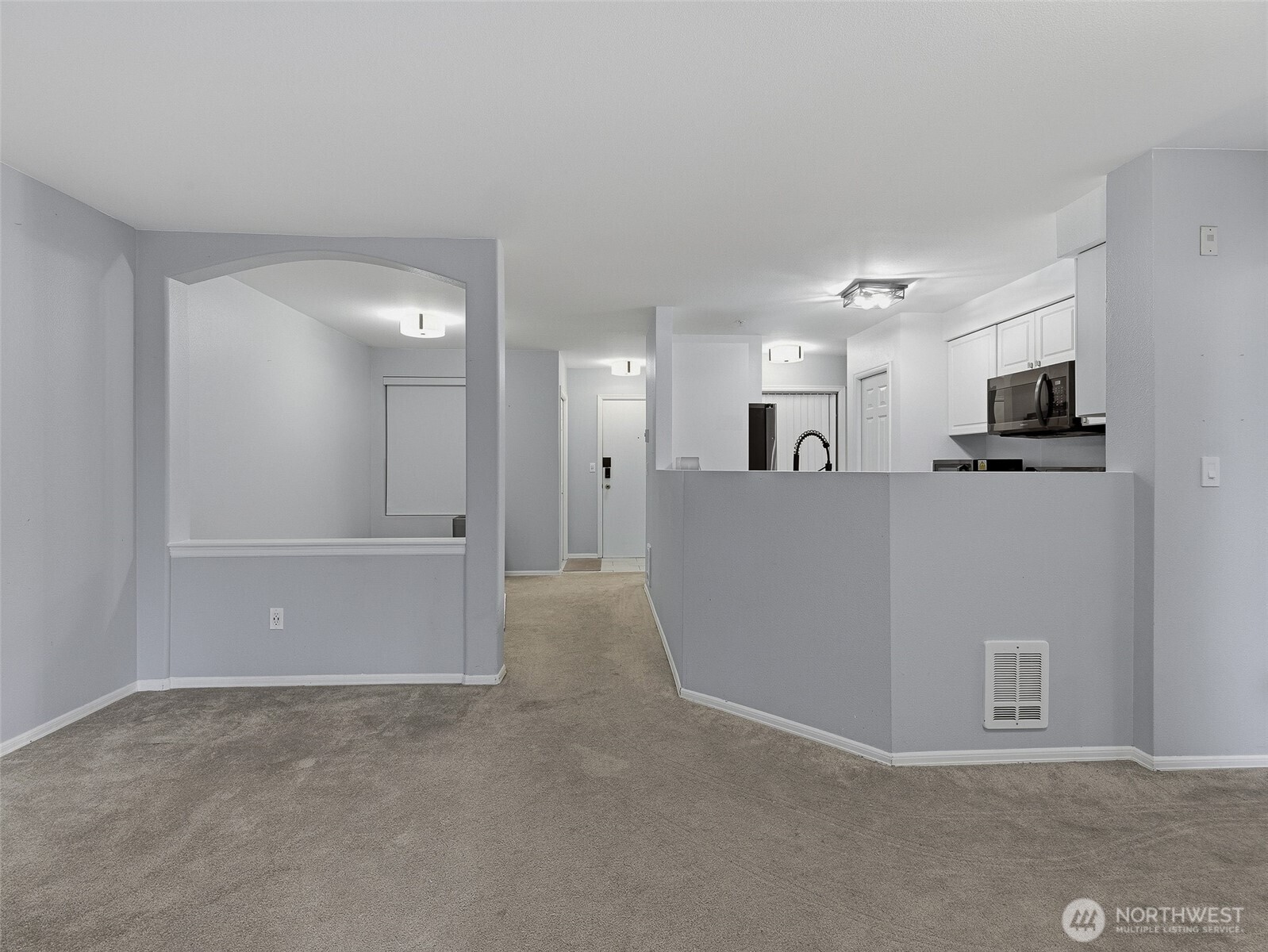 18501 SE Newport Way Unit: H136