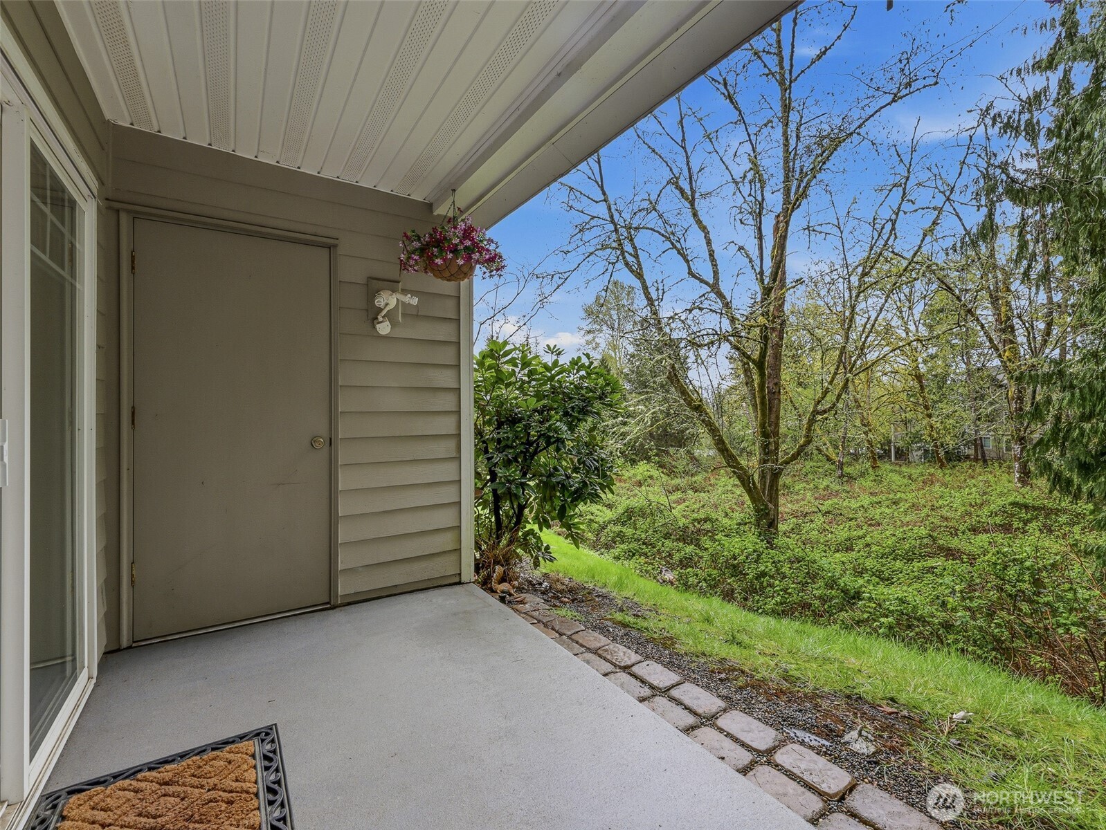 18501 SE Newport Way Unit: H136