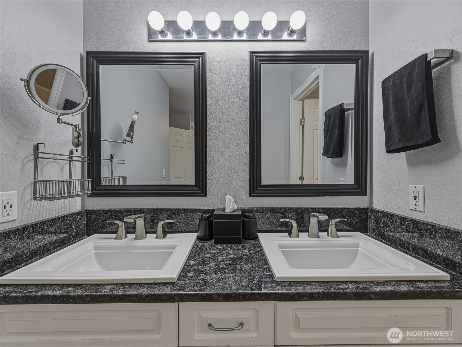18501 SE Newport Way Unit: H136