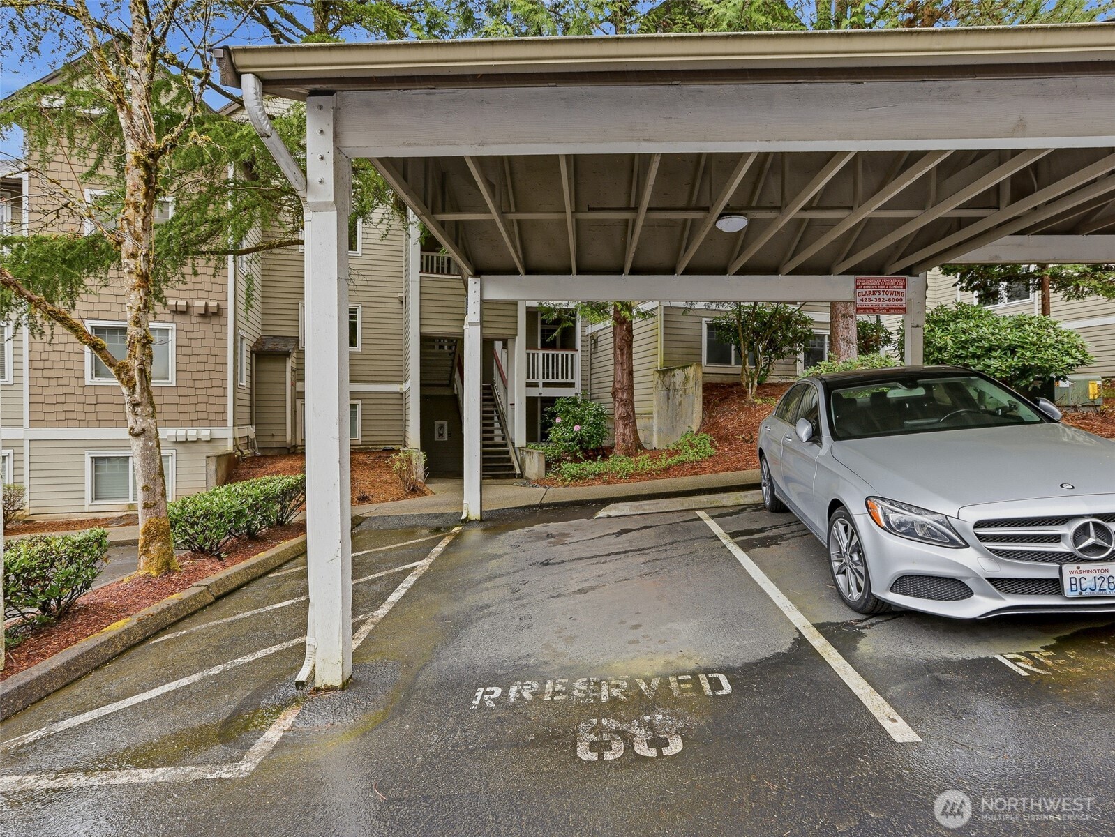 18501 SE Newport Way Unit: H136