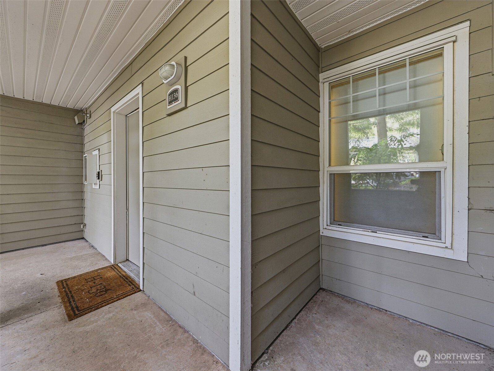 18501 SE Newport Way Unit: H136