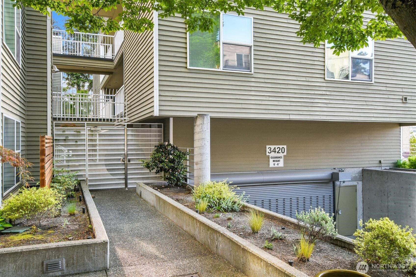 3420 Burke Avenue N Unit: C107