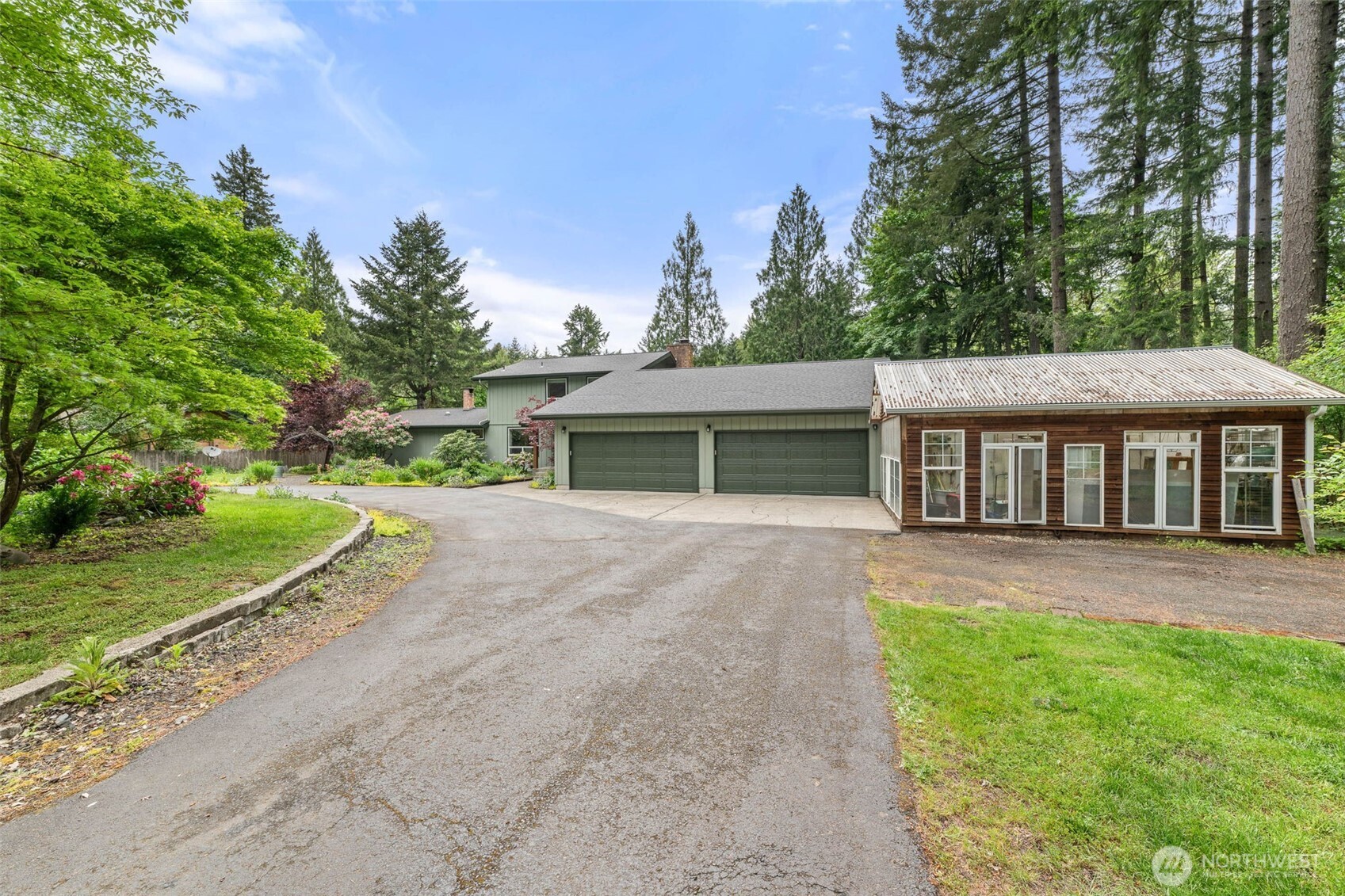 11008 Cowlitz Drive SE