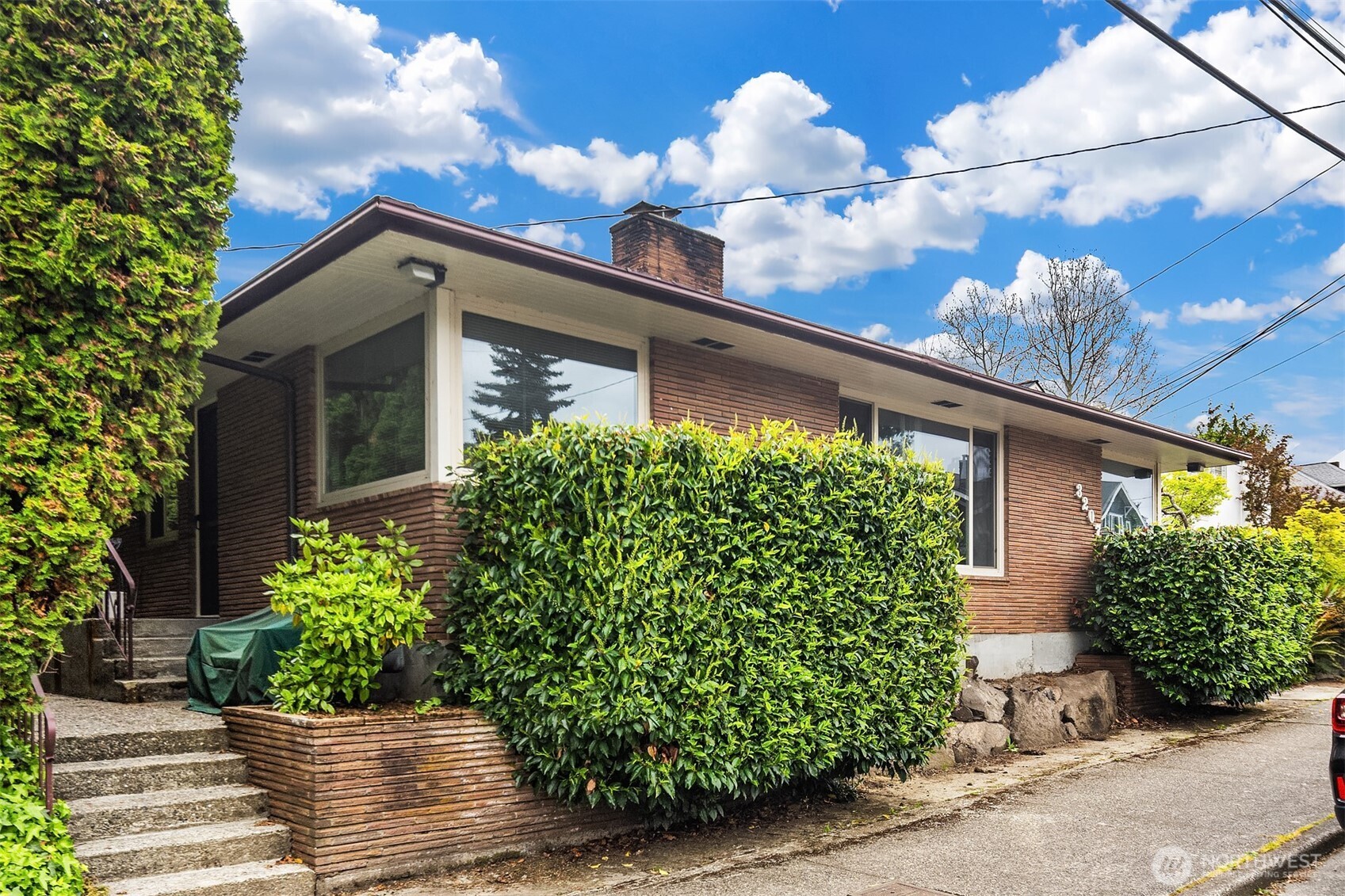 3207 NW 64th Street