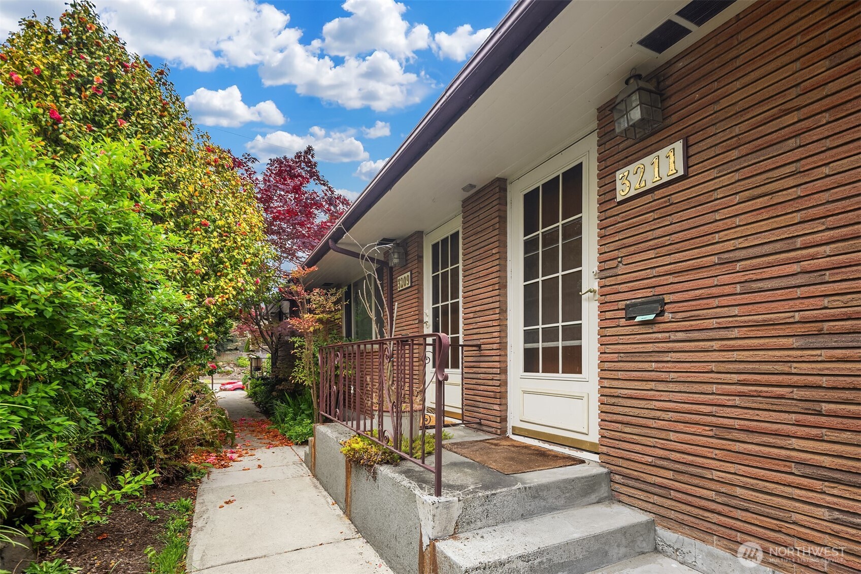 3207 NW 64th Street