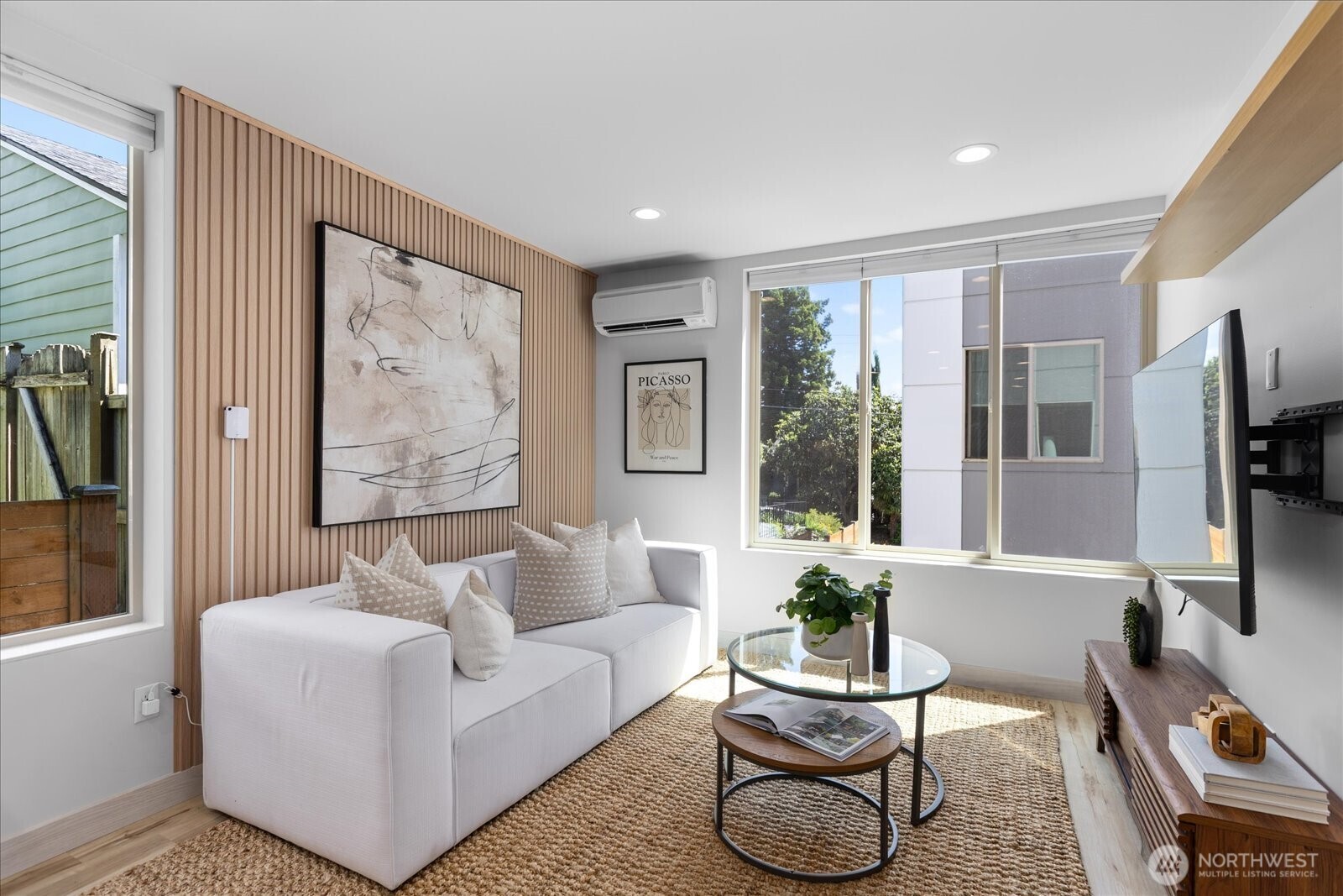 3953 1st Avenue NE Unit: A
