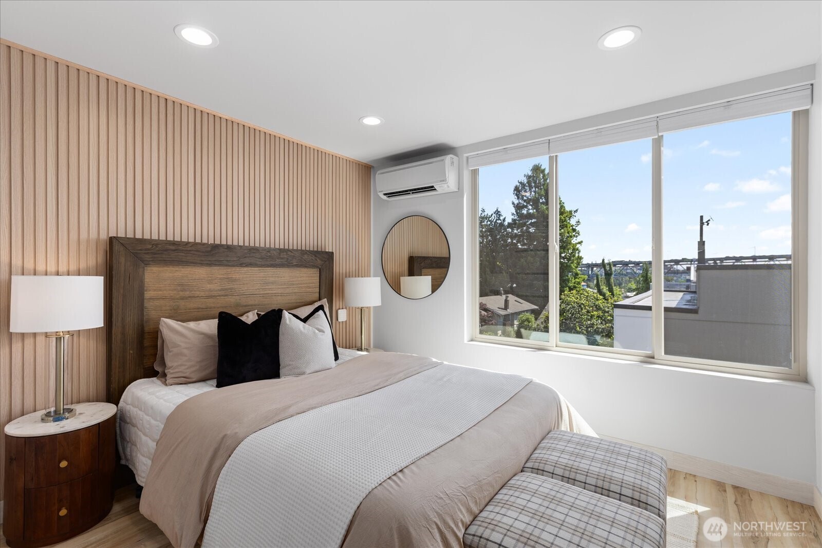 3953 1st Avenue NE Unit: A