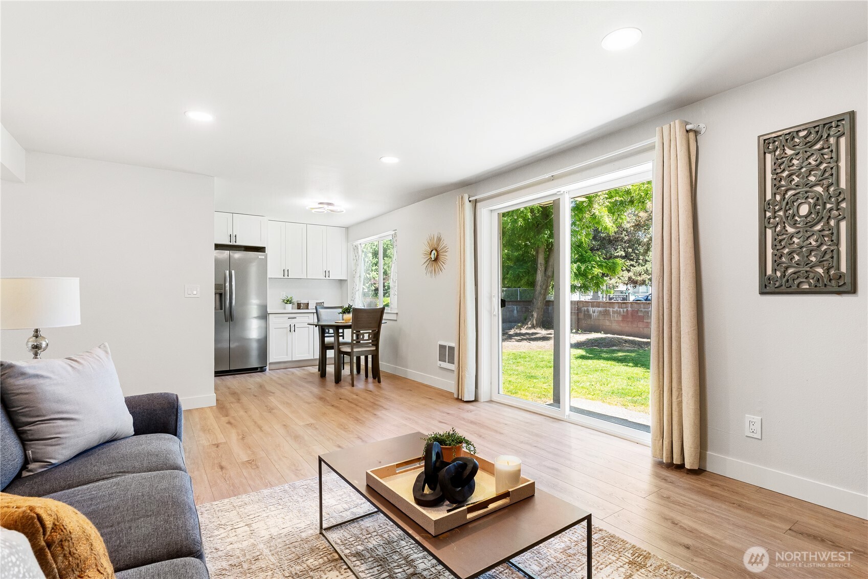 1617 Maple Lane Unit: E7