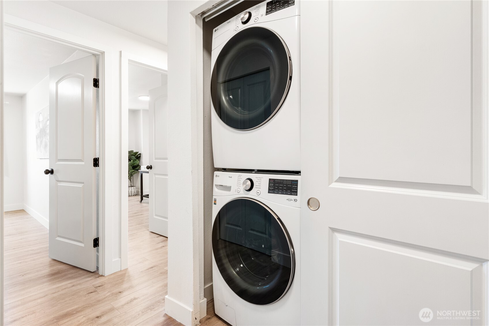 1617 Maple Lane Unit: E7