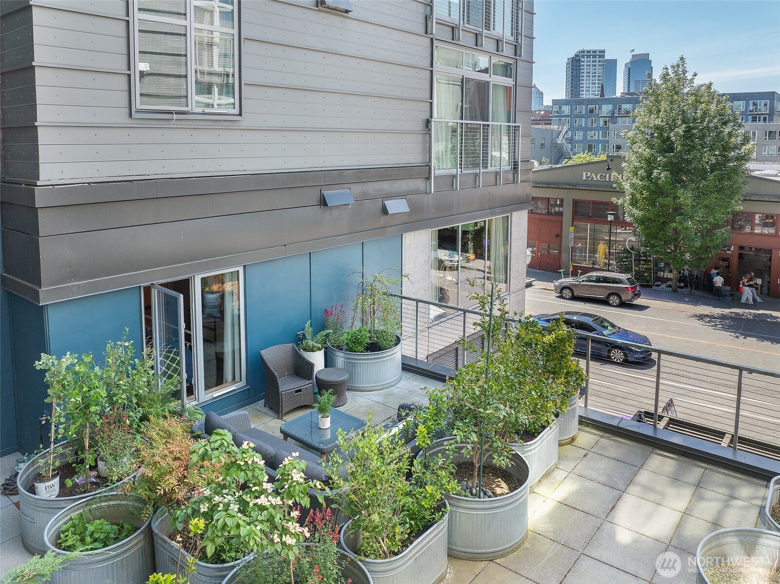 1414 12th Ave Unit: 218