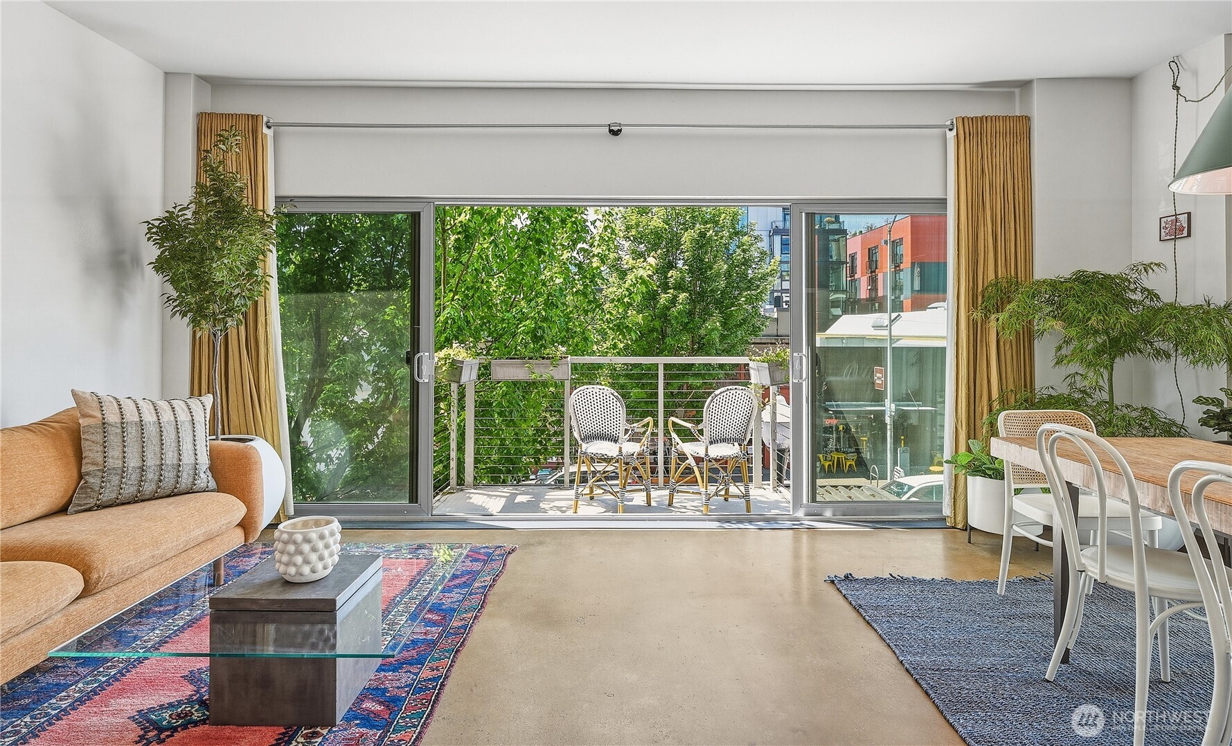 1414 12th Ave Unit: 218