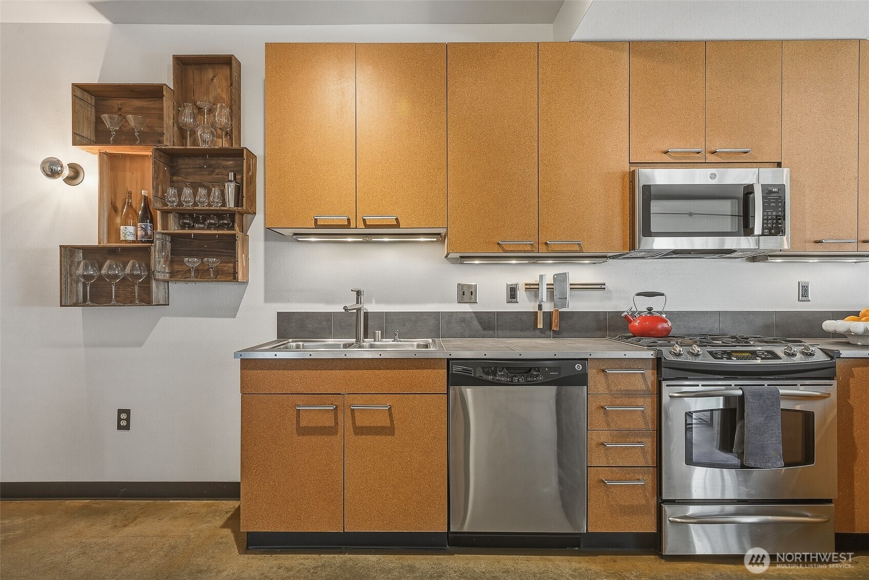 1414 12th Ave Unit: 218