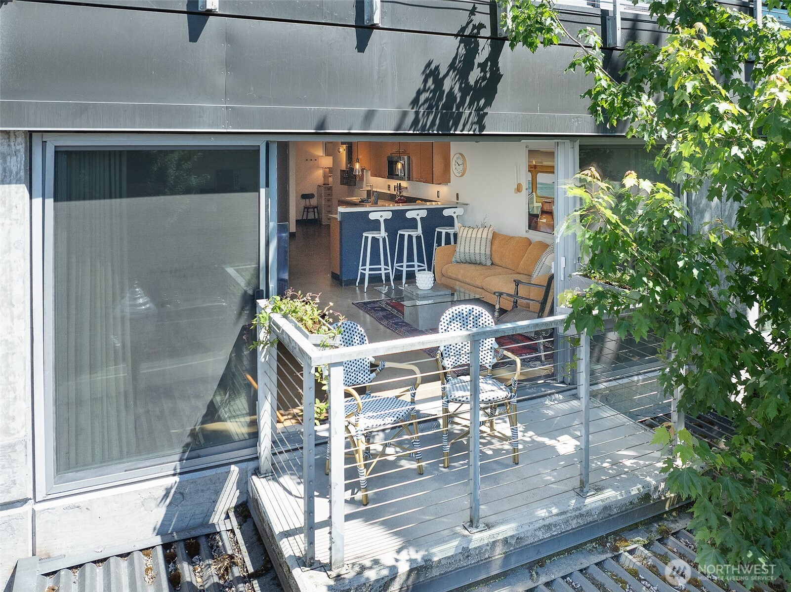 1414 12th Ave Unit: 218