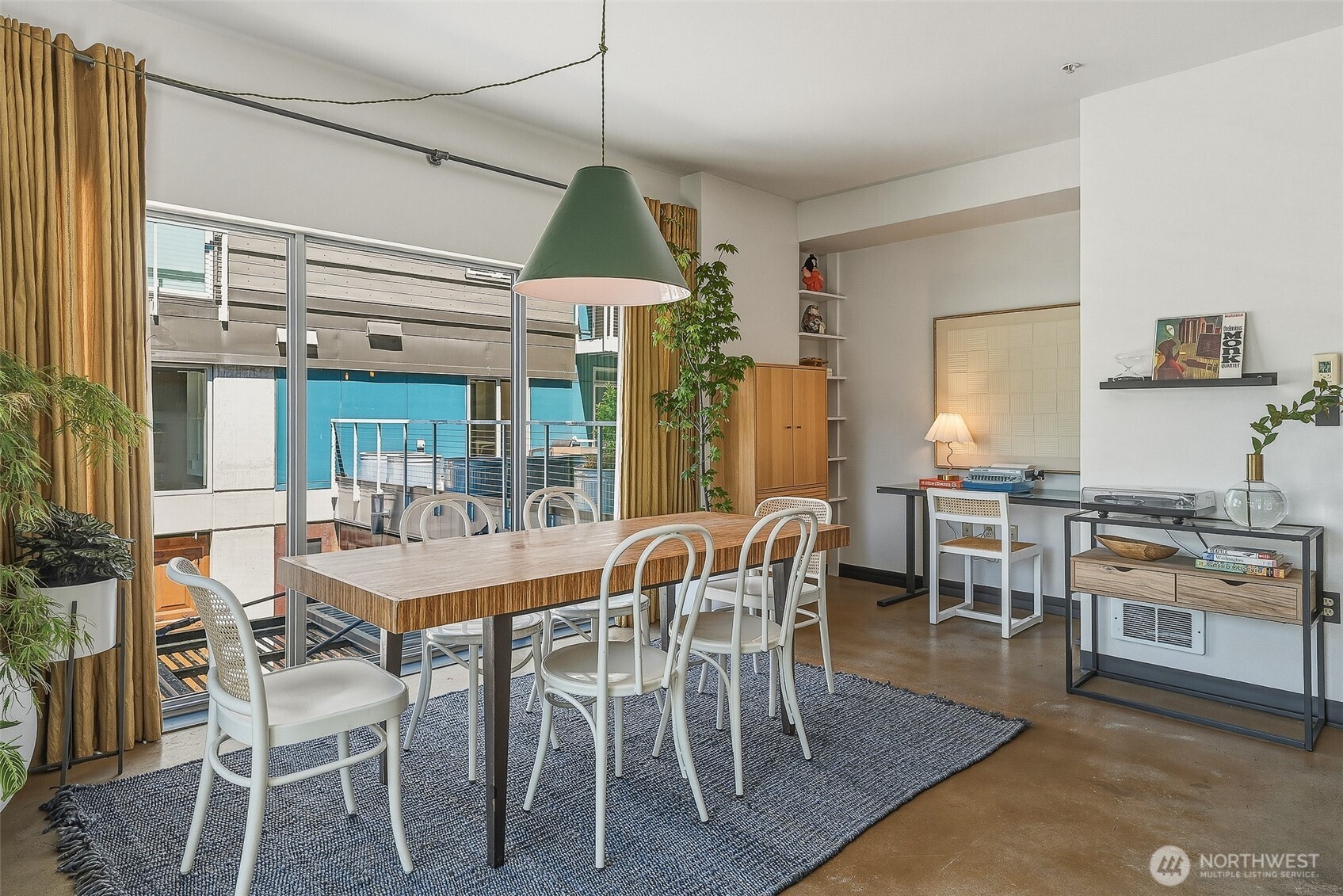 1414 12th Ave Unit: 218