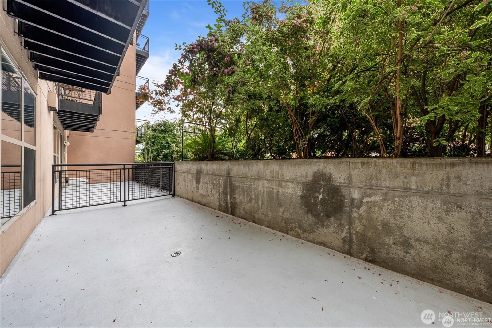 1323 Boren Avenue Unit: 206