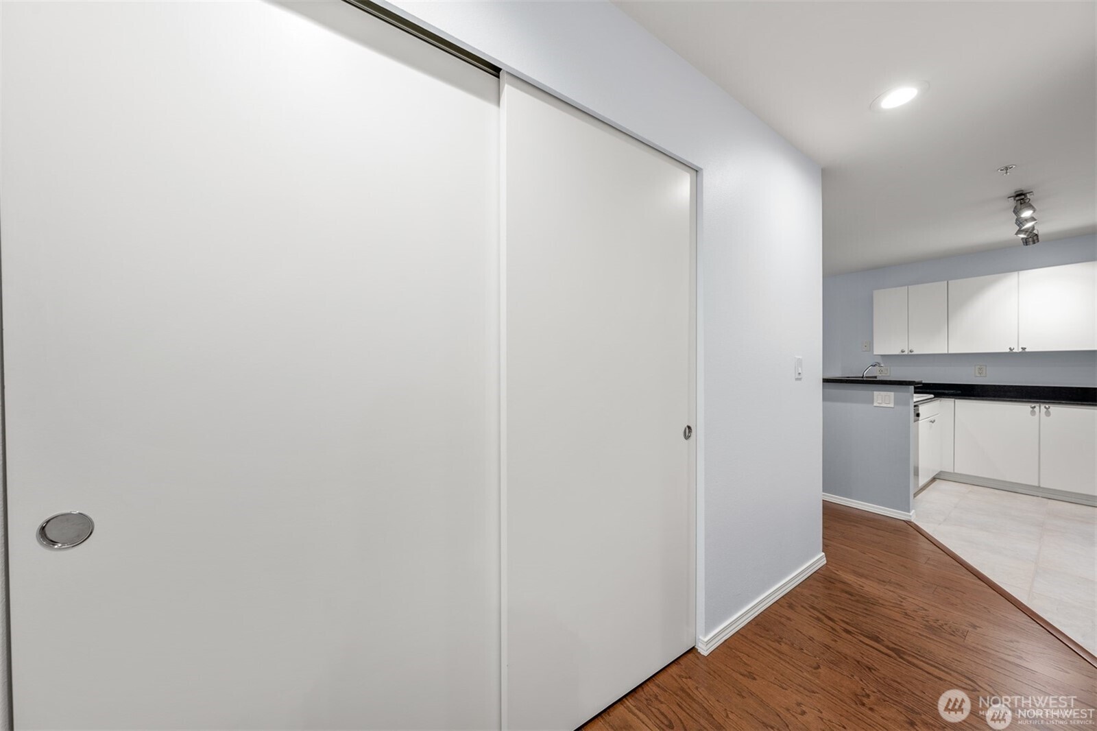 1323 Boren Avenue Unit: 206
