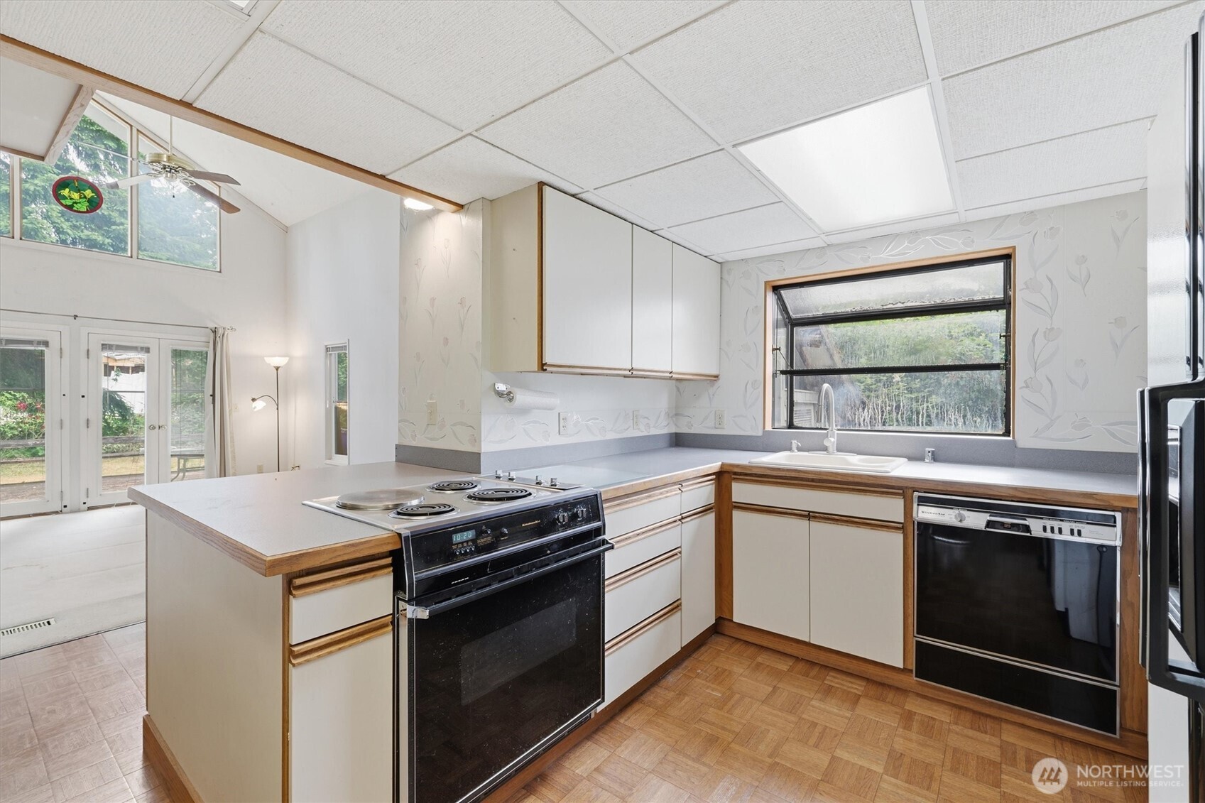 824 S 146th Street