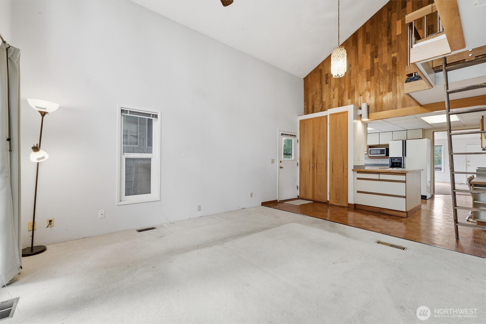 824 S 146th Street