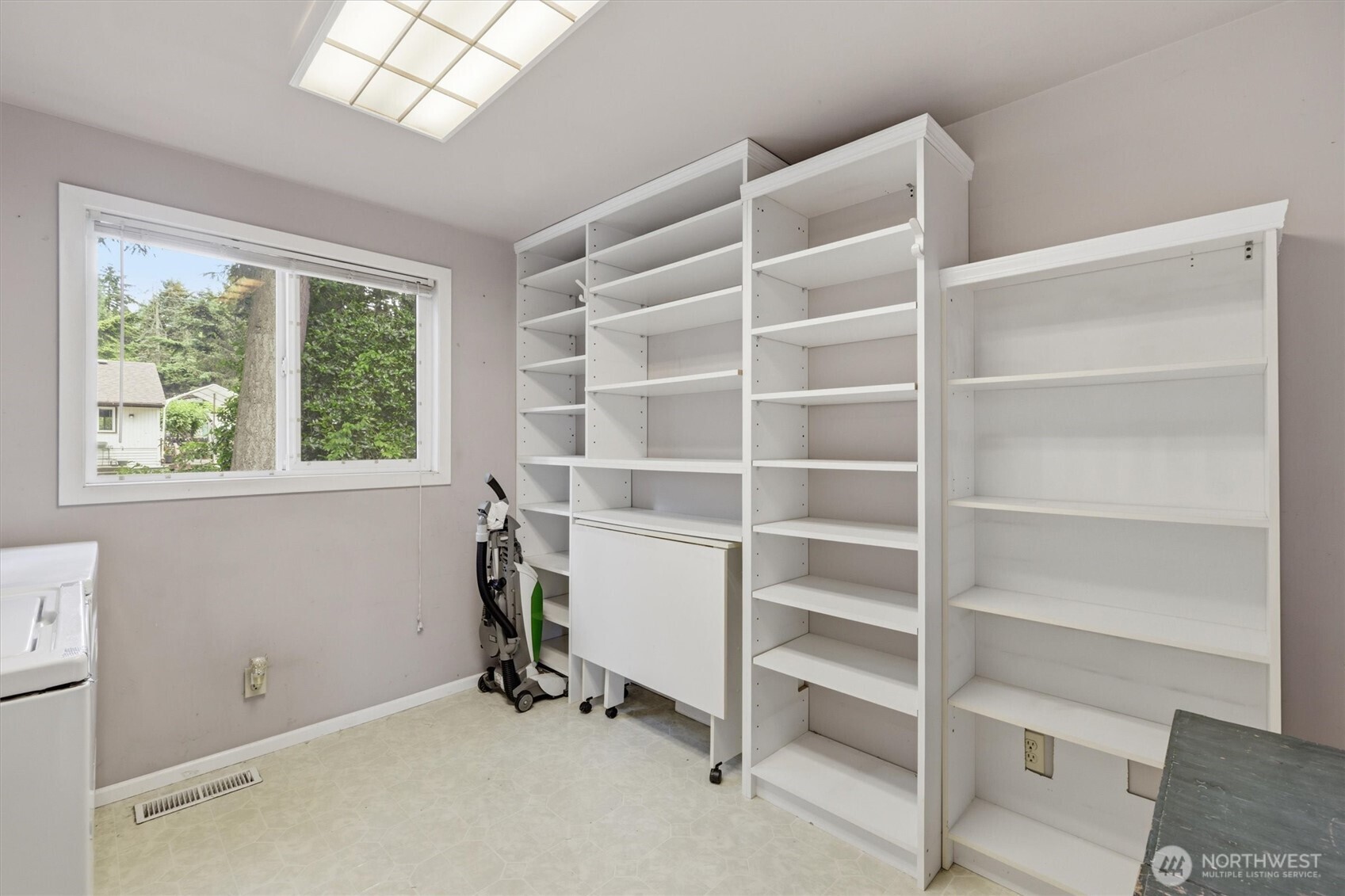824 S 146th Street