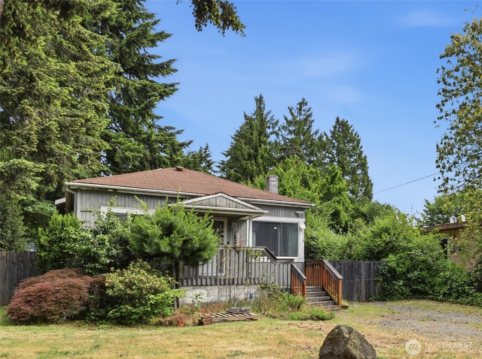 824 S 146th Street