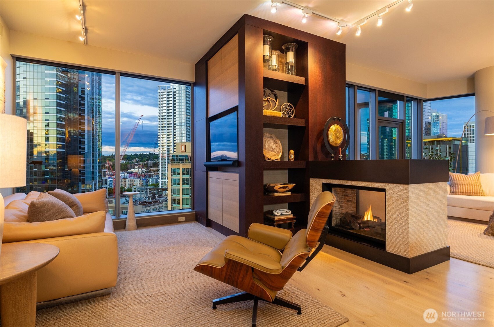 820 Blanchard Street Unit: 1905