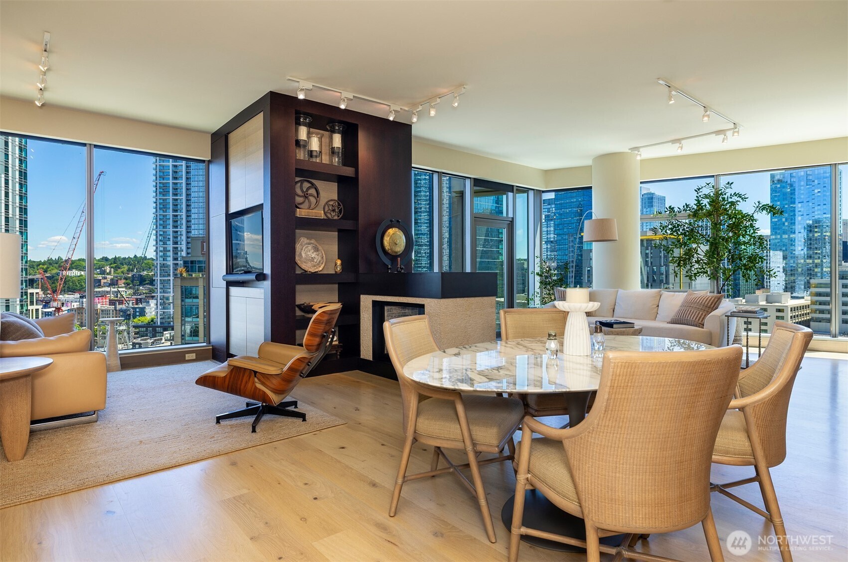 820 Blanchard Street Unit: 1905