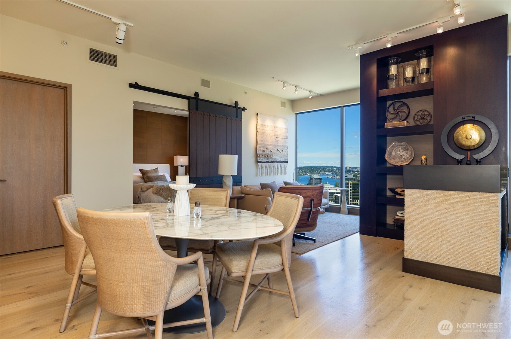 820 Blanchard Street Unit: 1905