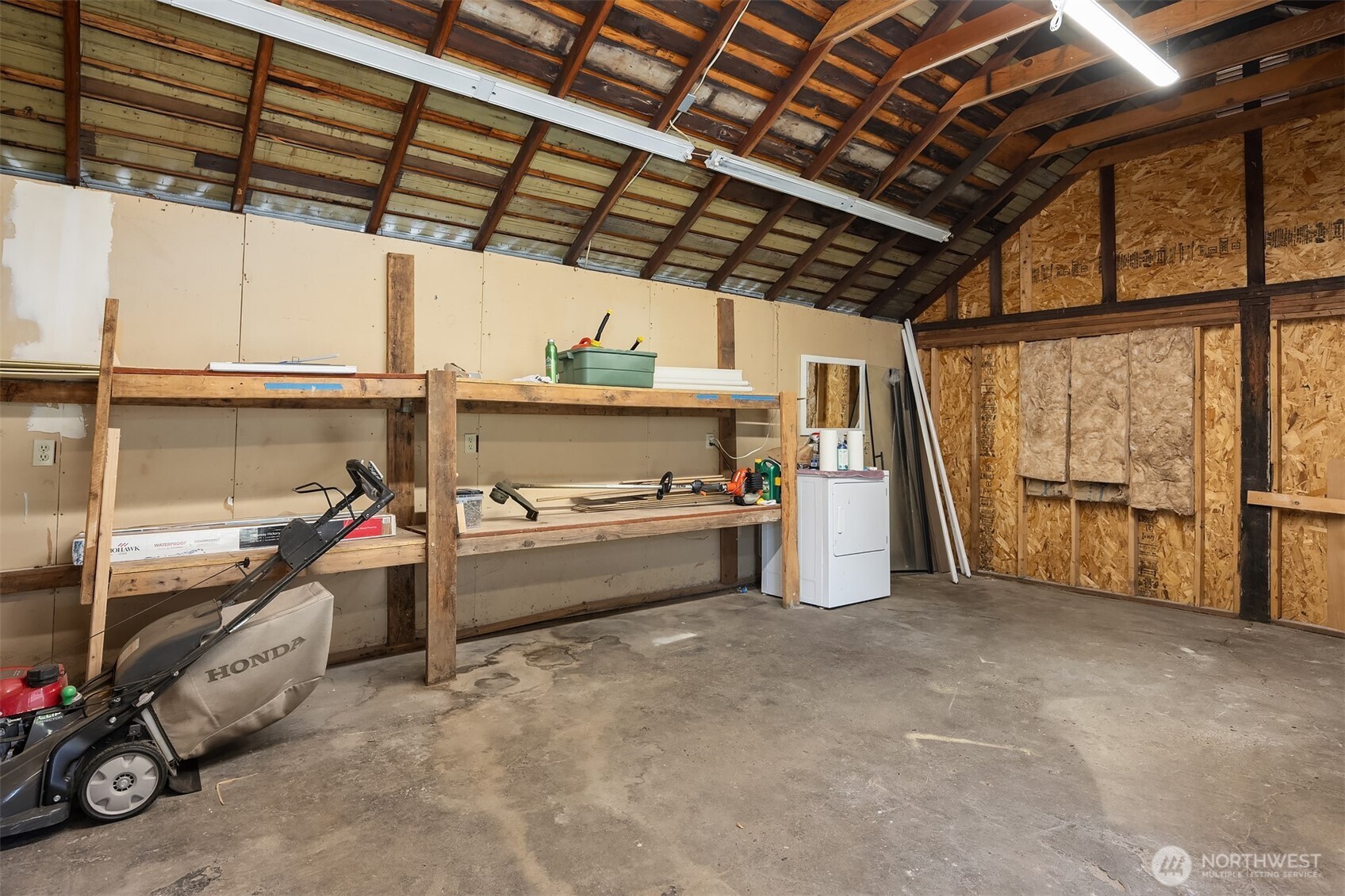251 Meadow Avenue N