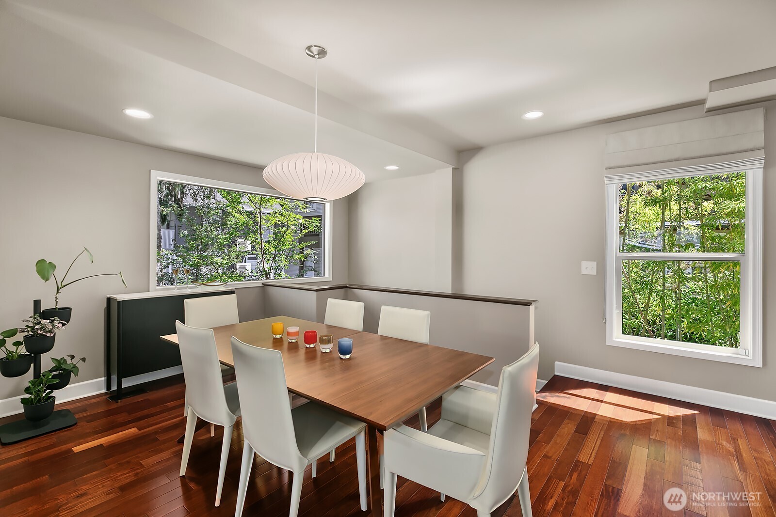 1506 17th Avenue E