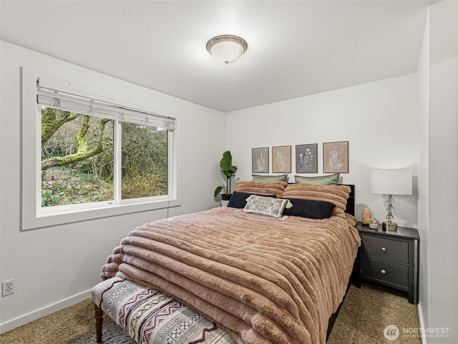 301 W Raye Street Unit: 201
